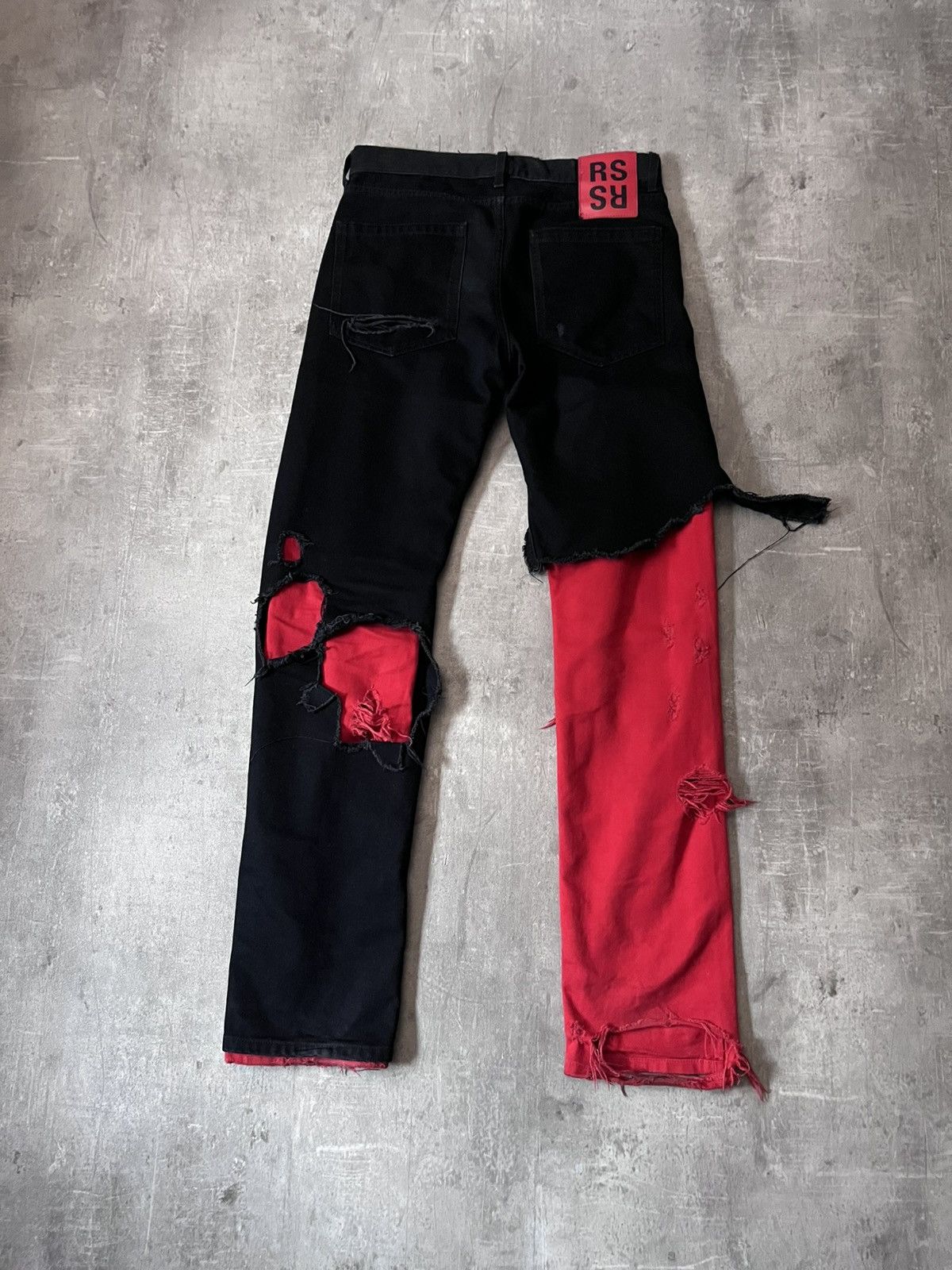 Raf Simons Raf Simons A/W 19 destroyed denim black red jeans rare Size US 32 / EU 48 - 6 Thumbnail