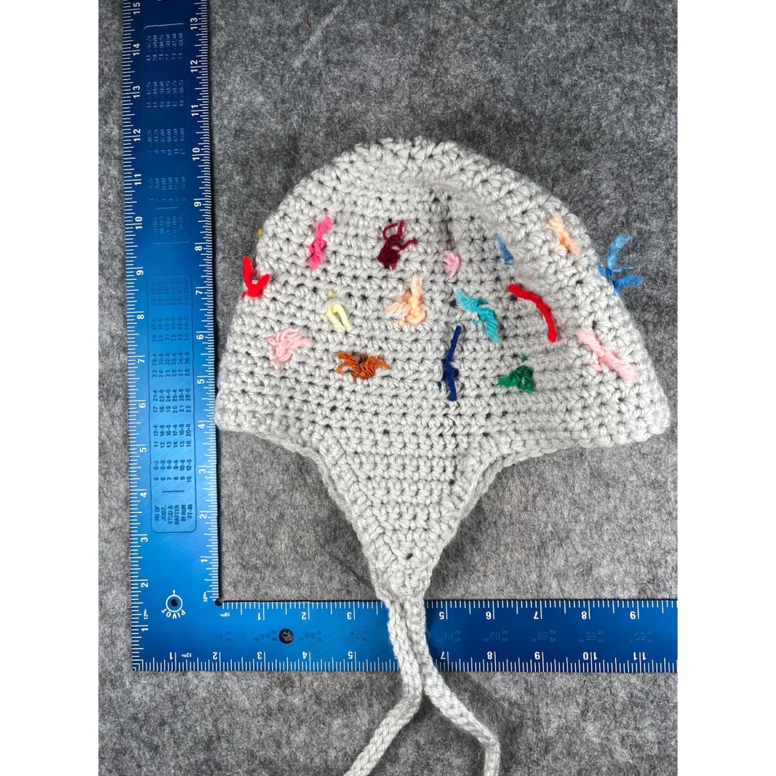 Gap Gap Beanie Hat Women One Size Gray Knit Acrylic Ear Flap Colorful Pom Ski Handmade Size ONE SIZE - 6 Thumbnail