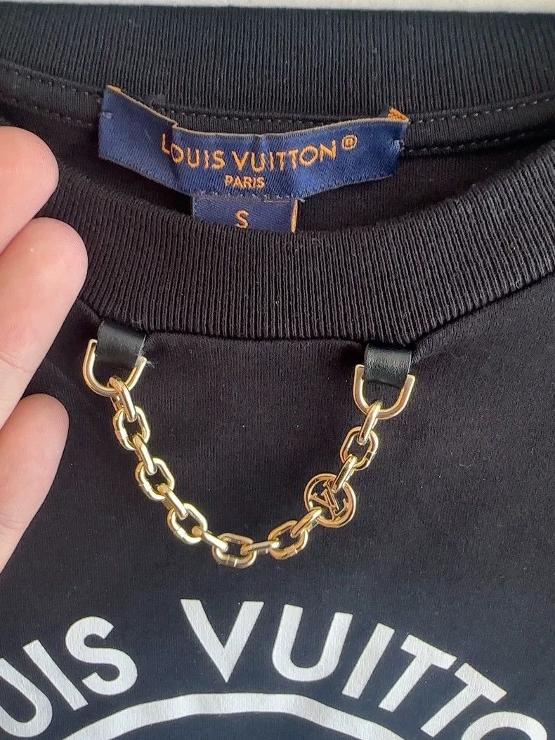 Louis Vuitton louis vuitton Black short sleeve T-shirt Size US S / EU 44-46 / 1 - 3 Thumbnail