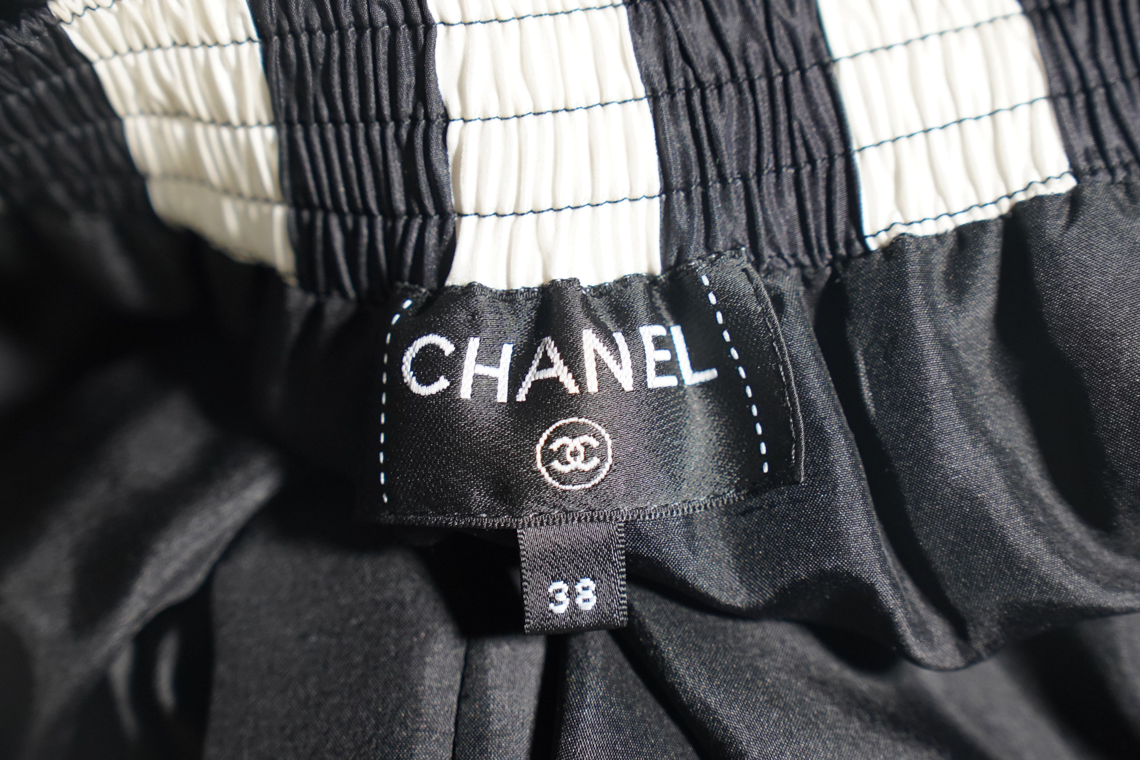 Chanel Chanel Cruise 23c Logo Spell Out Joggers AUTHENTIC Size US 38 / EU 54 - 6 Thumbnail