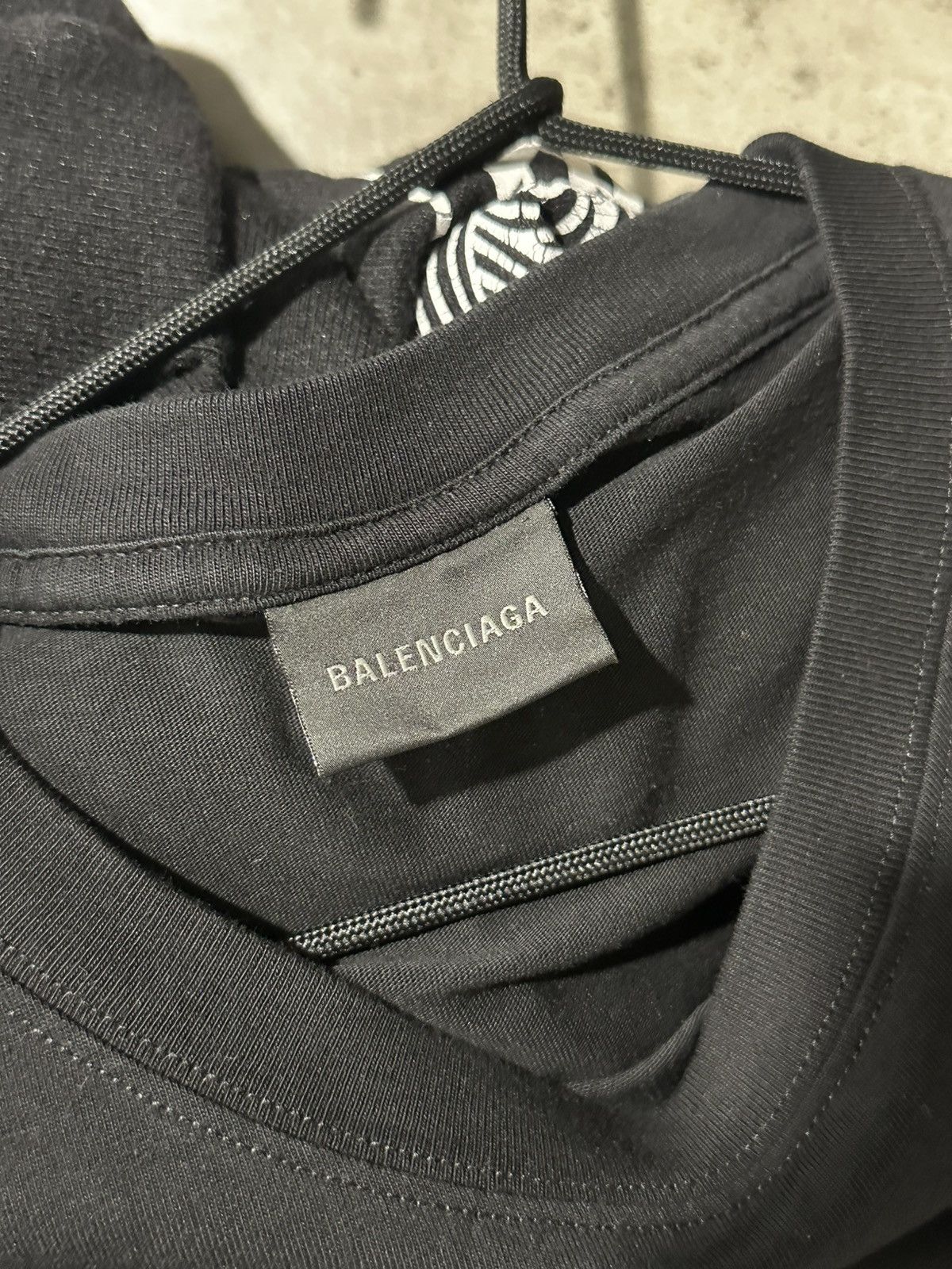 Balenciaga balenciaga logo tshirt Size US XL / EU 56 / 4 - 3 Thumbnail