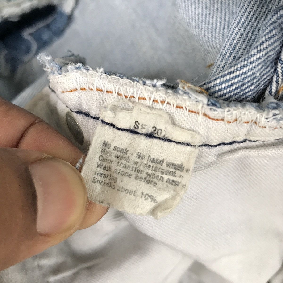 Levi's Levi’s Strauss 501 Vintage 80s USA Distressed Selvedge Denim Size US 32 / EU 48 - 19 Thumbnail
