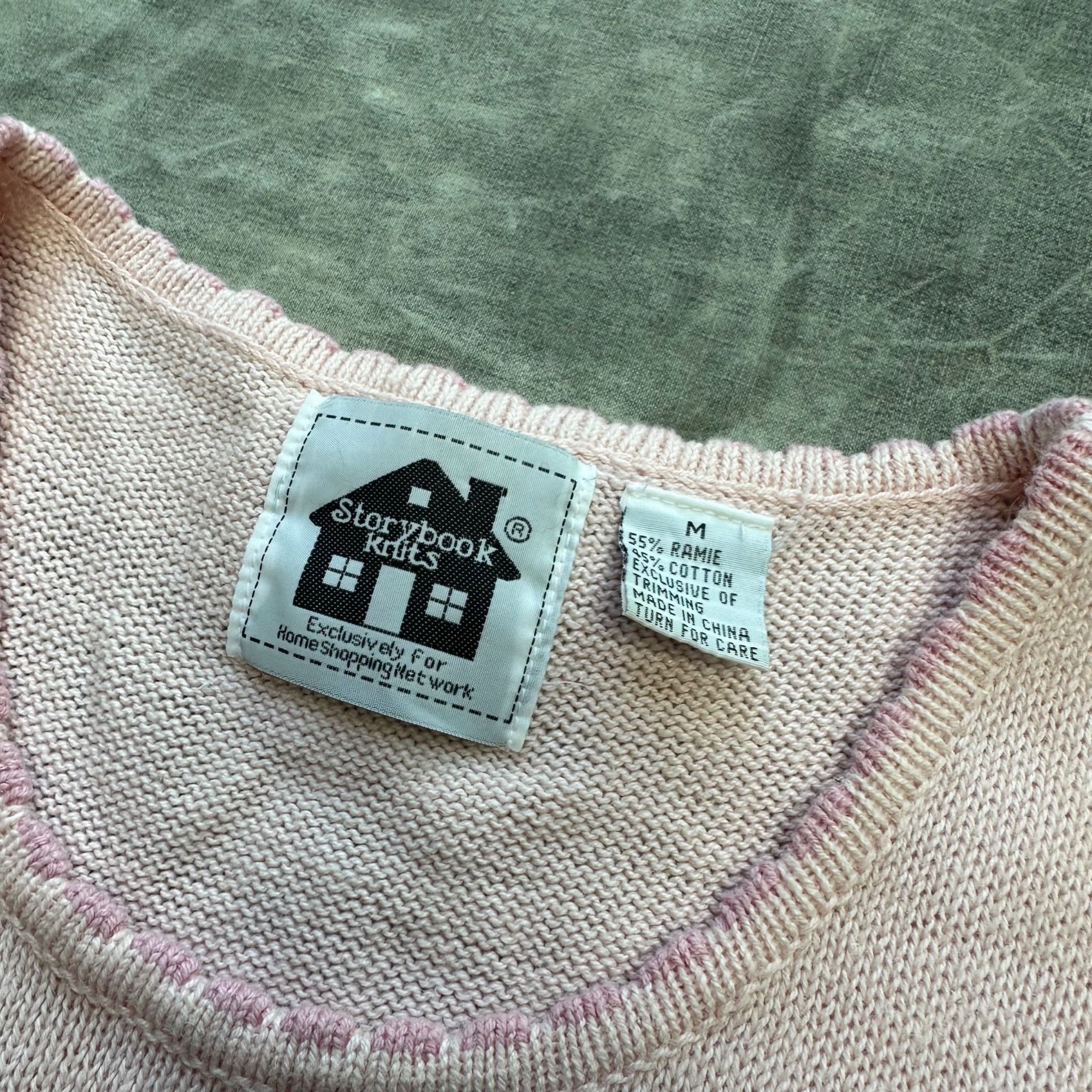 Vintage Vintage Y2K Flower Rose Embroidered Sleeveless Knit Sweater Size M / US 6-8 / IT 42-44 - 3 Thumbnail
