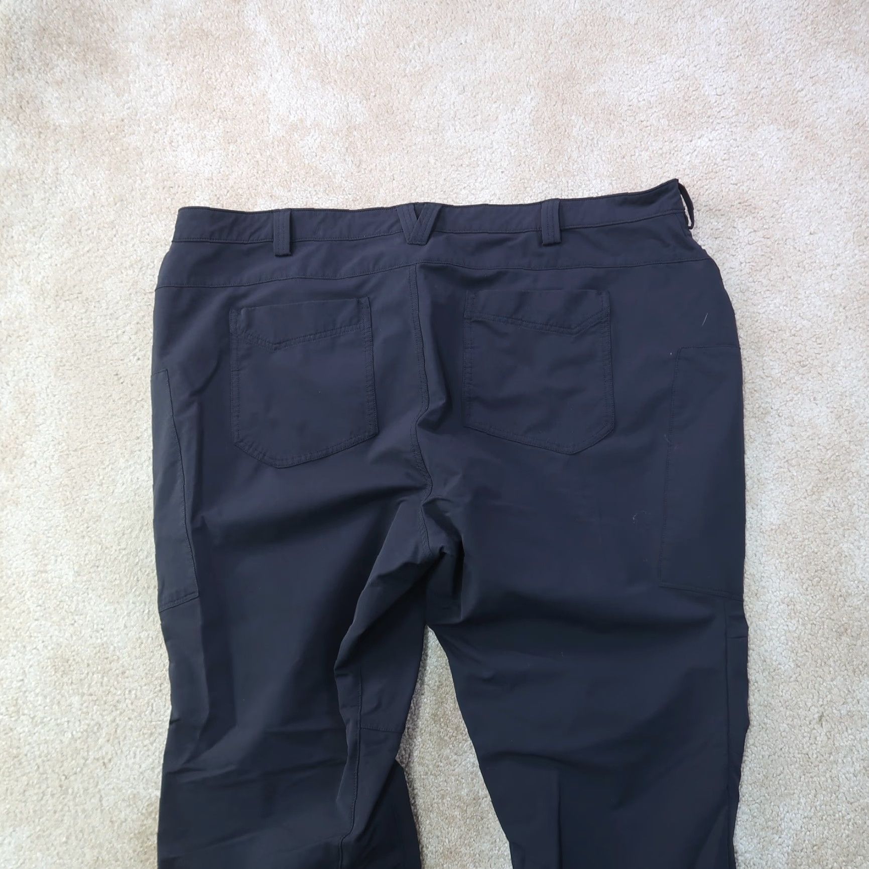 CO Duluth Trading Co Nylon Pants Jeans Straight Leg Women's 26W Black 30 In Inseam 46x30 Cargo Pockets Plus Size Size 32" / US 10 / IT 46 - 7 Thumbnail