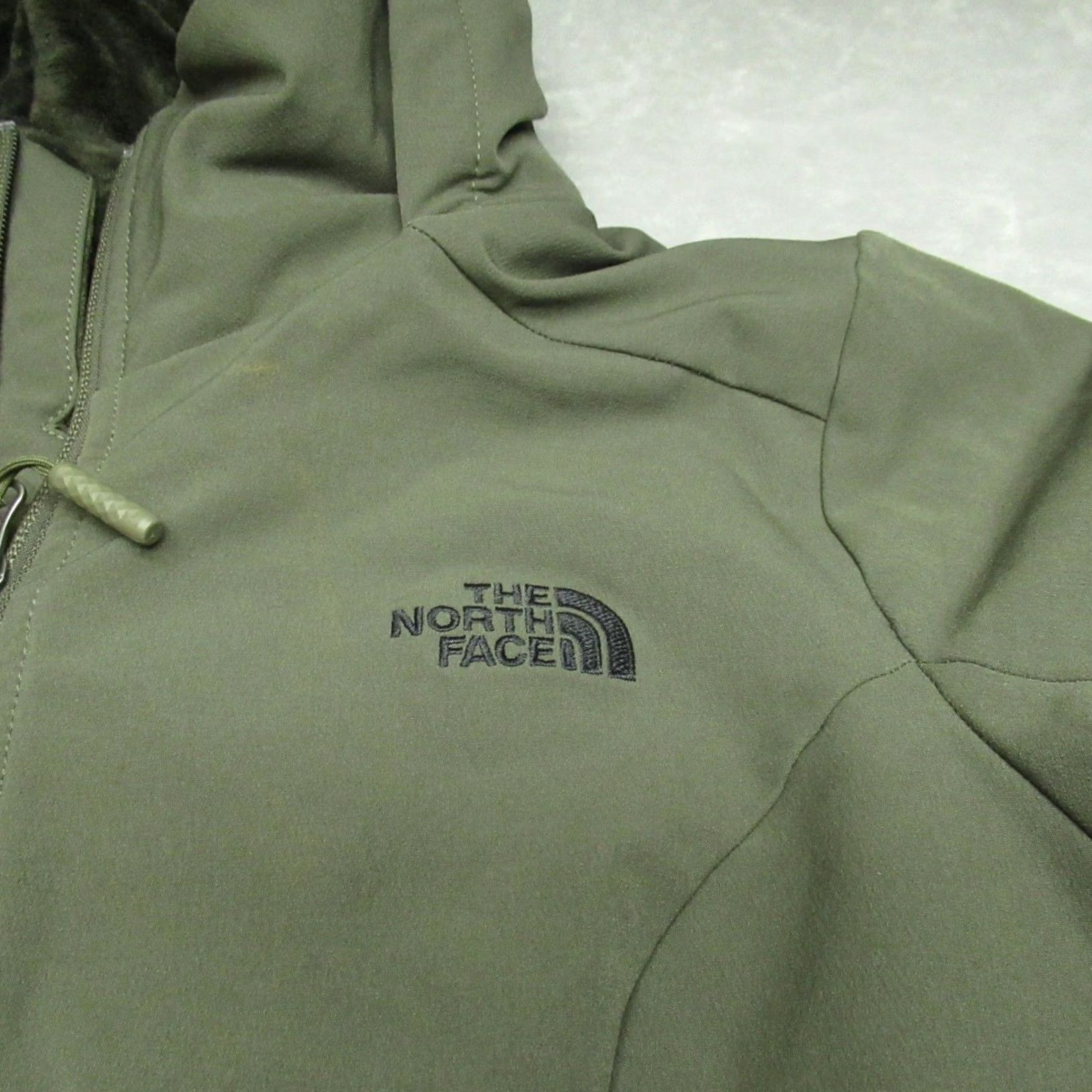 The North Face The North Face Jacket Womens M Green WindWall Softshell Zip Logo Logged Pocket Wind-Resistant Athletic Casual Travel Workwear Size M / US 6-8 / IT 42-44 - 3 Thumbnail