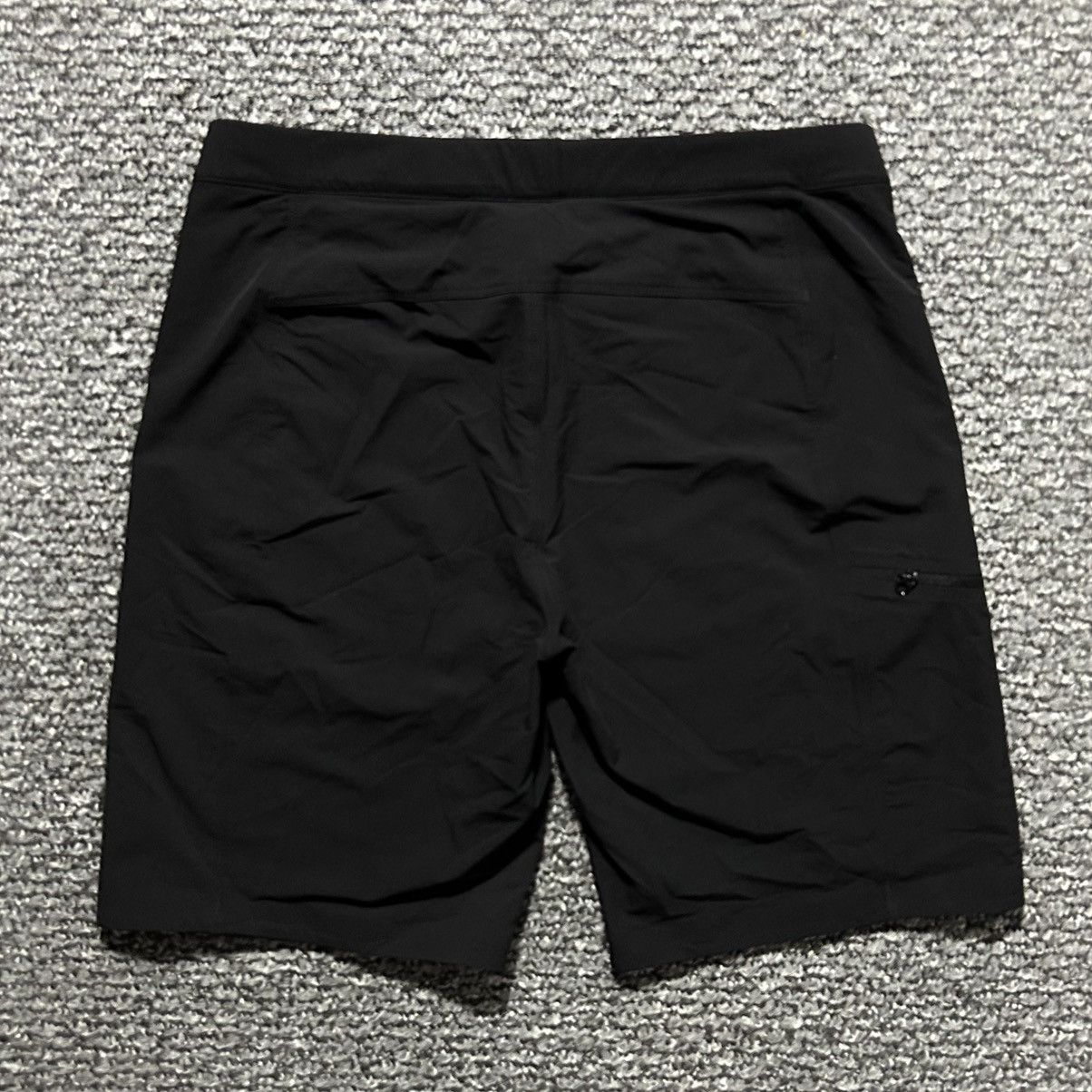 Arc'teryx Arc’teryx Women’s Cargo/Hiking Shorts Size 36" / US 14 / IT 50 - 4 Thumbnail