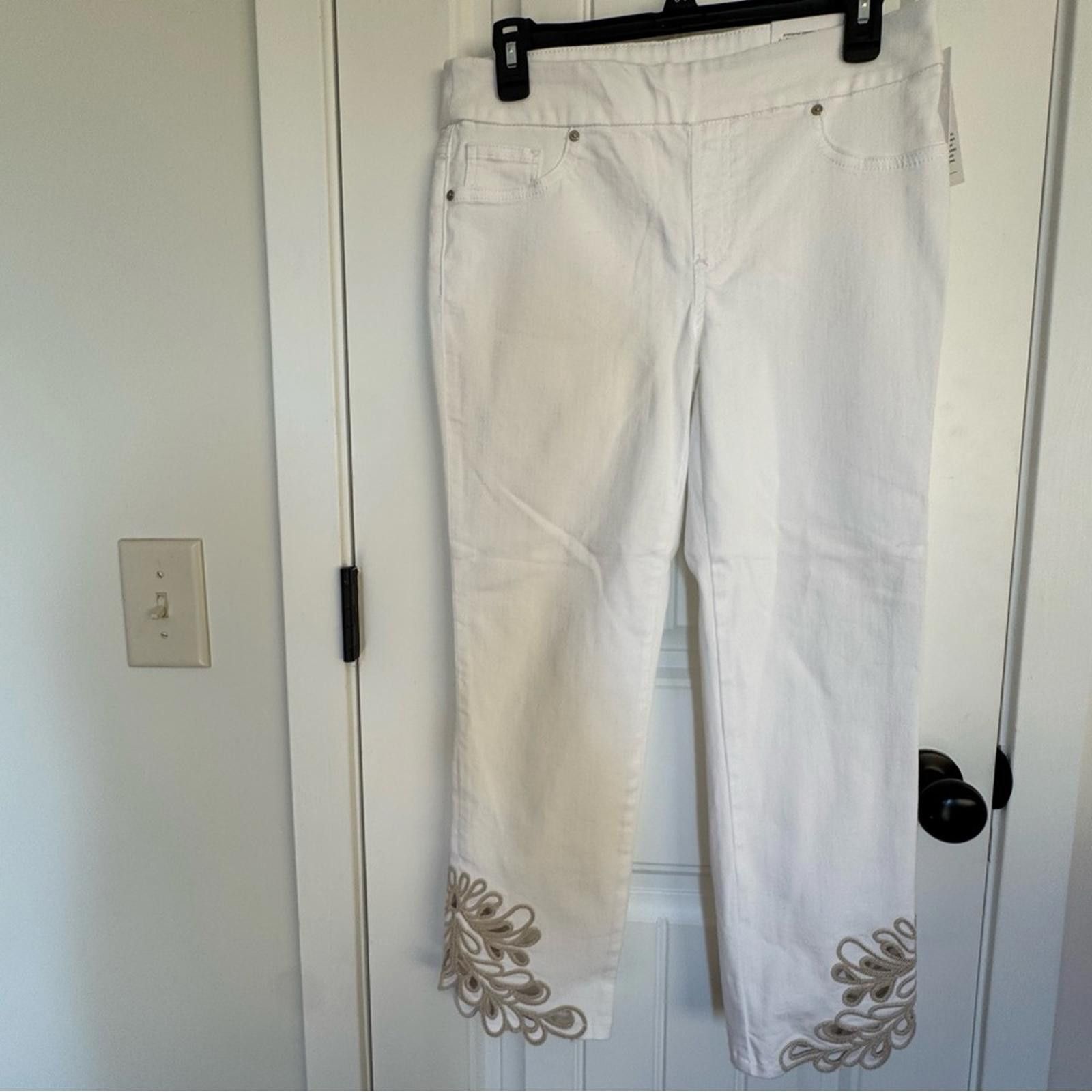 Chicos Chico's Crop Alabaster Pants Size 25" / US 0 / IT 36 - 1 Thumbnail