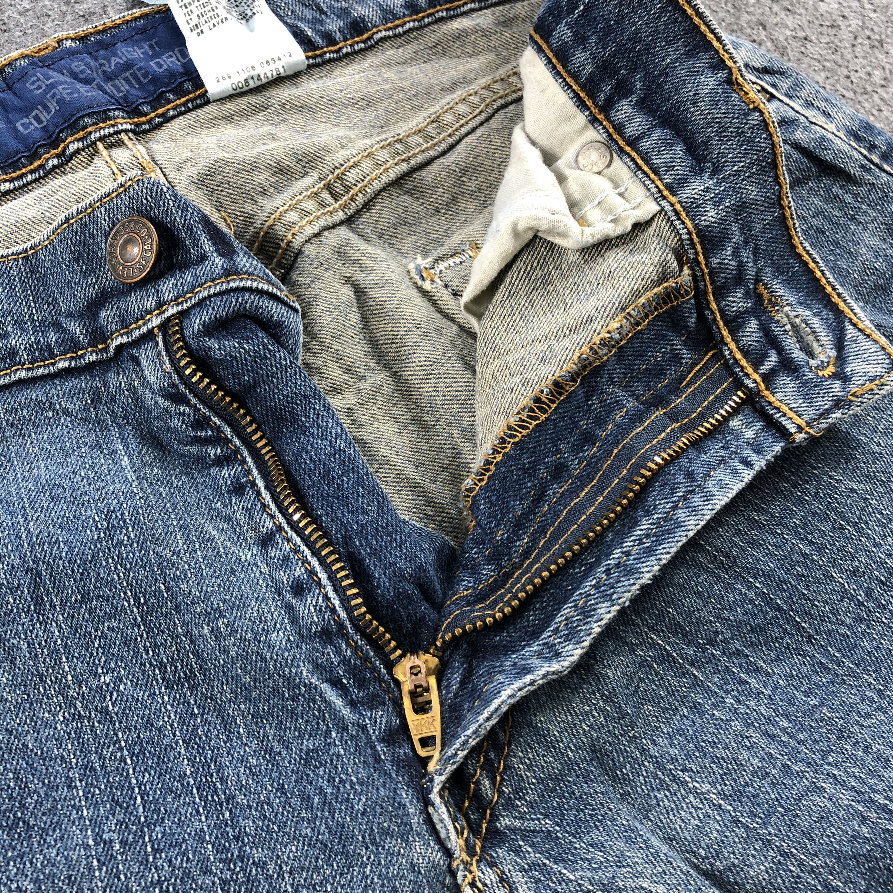 90s Vintage Blue Wash Levis 514 Jeans-J2159