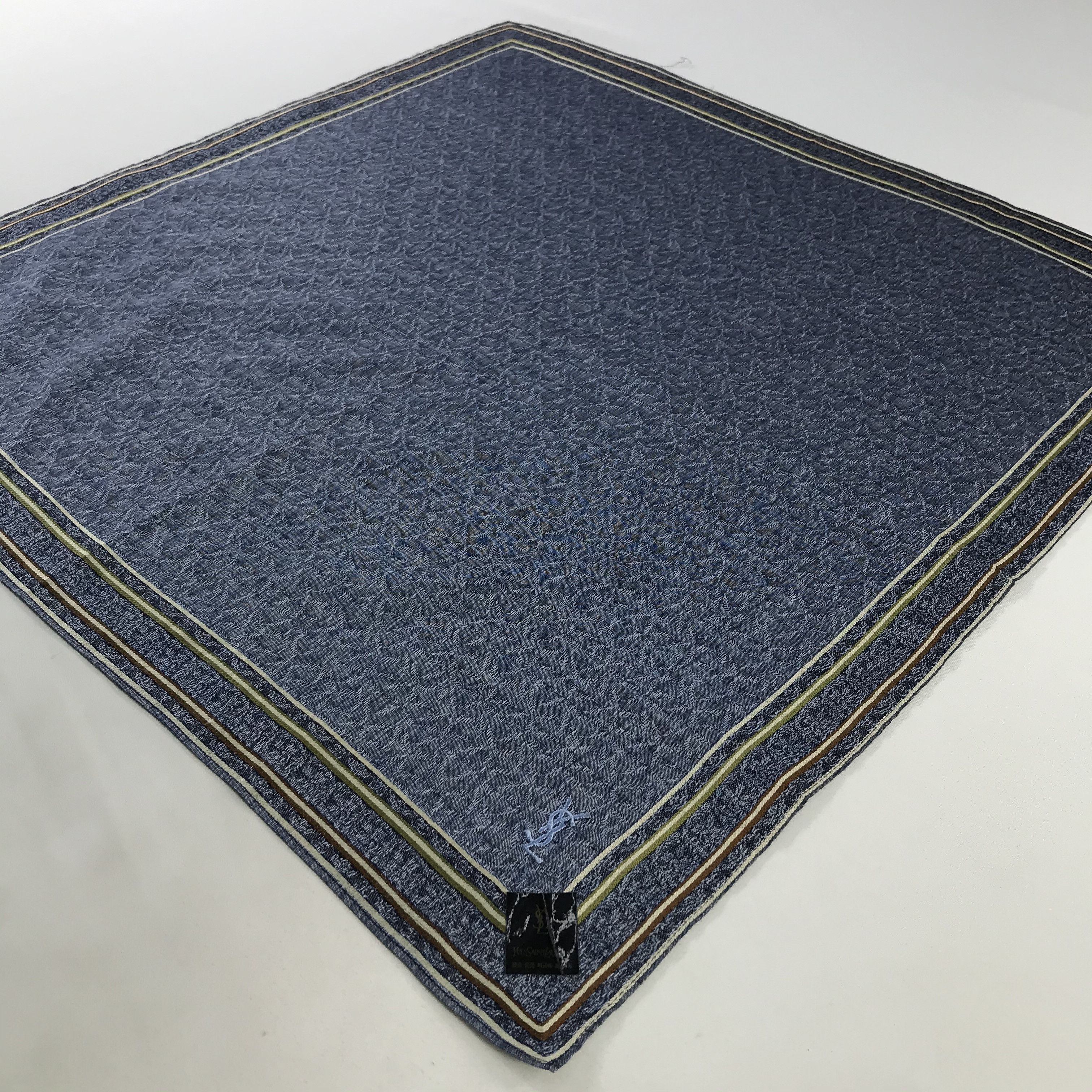 Vintage × Yves Saint Laurent Yves Saint Laurent Bandana / Handkerchief/Neckerchief -S1059 Size ONE SIZE - 2 Thumbnail