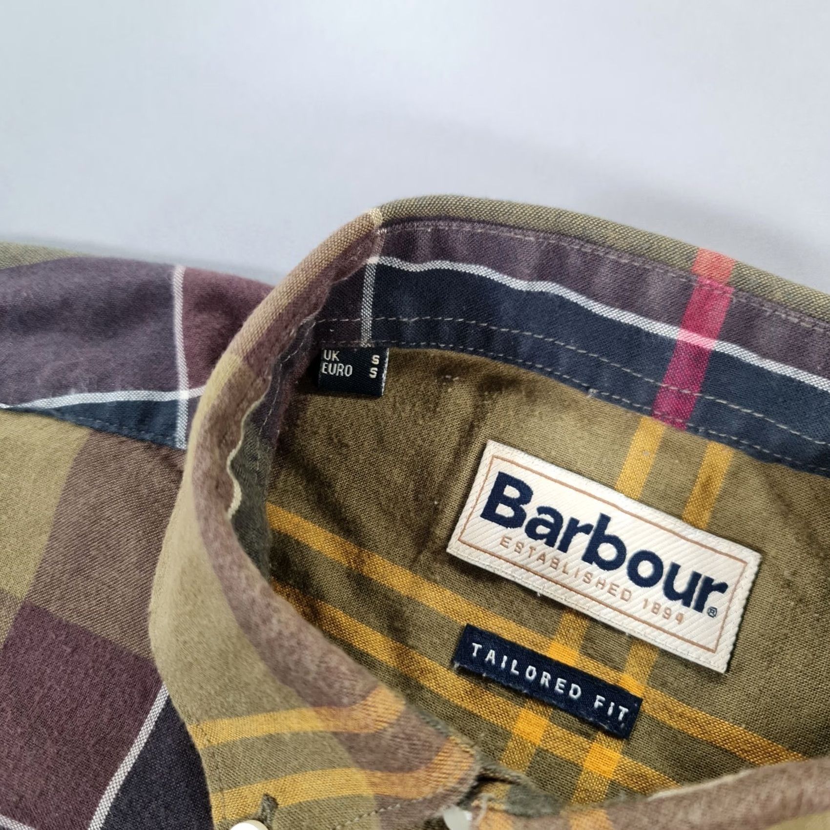 Barbour Barbour Mens Shirt Green Endsleigh Tartan Plaid Cotton Country Shirt Small Casual Mens Regular Long Sleeve Button-Up Chest Pocket Size US S / EU 44-46 / 1 - 3 Thumbnail