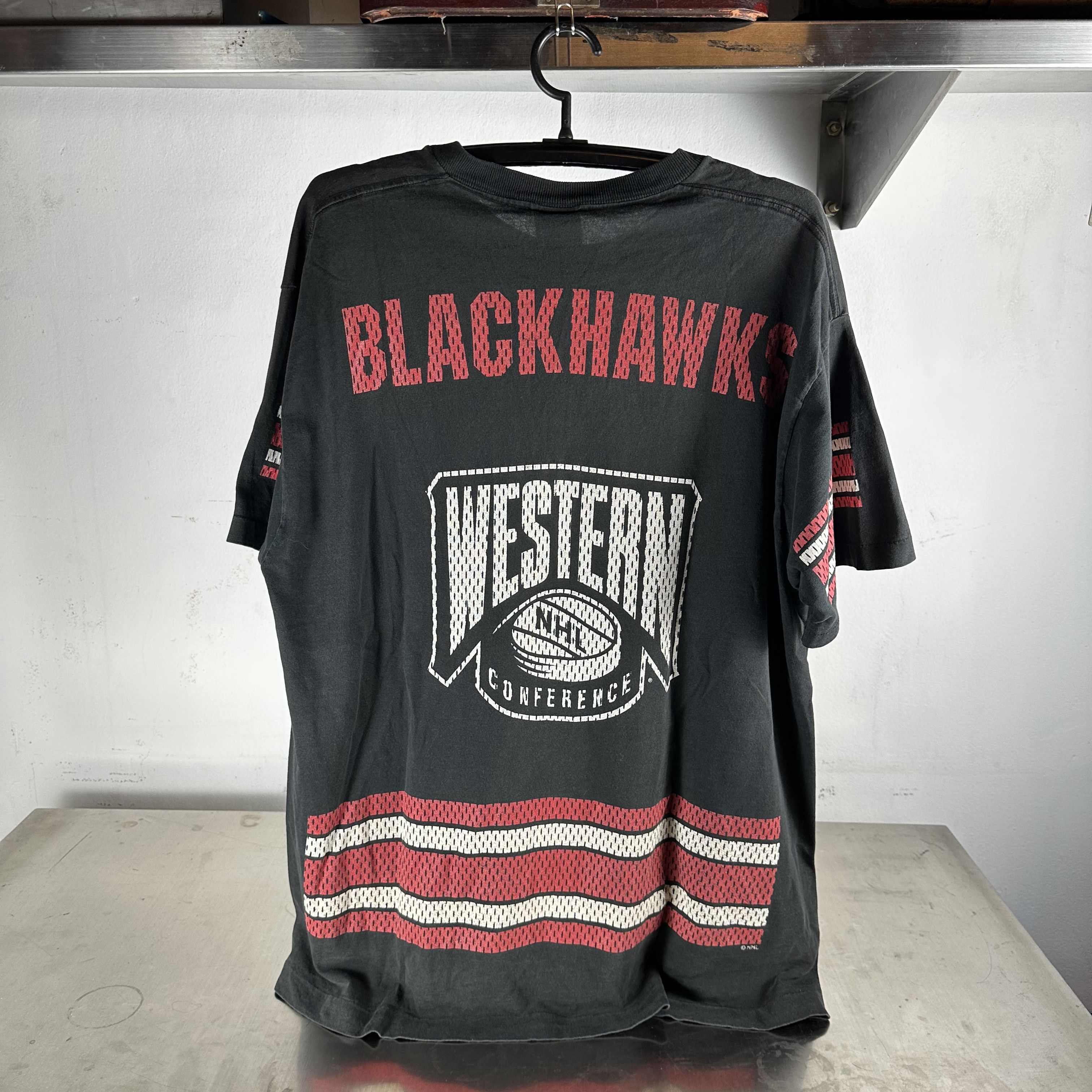 Vintage 90s Chicago Blackhawks NHL All Over Print AOP T-shirt Size US XL / EU 56 / 4 - 3 Thumbnail