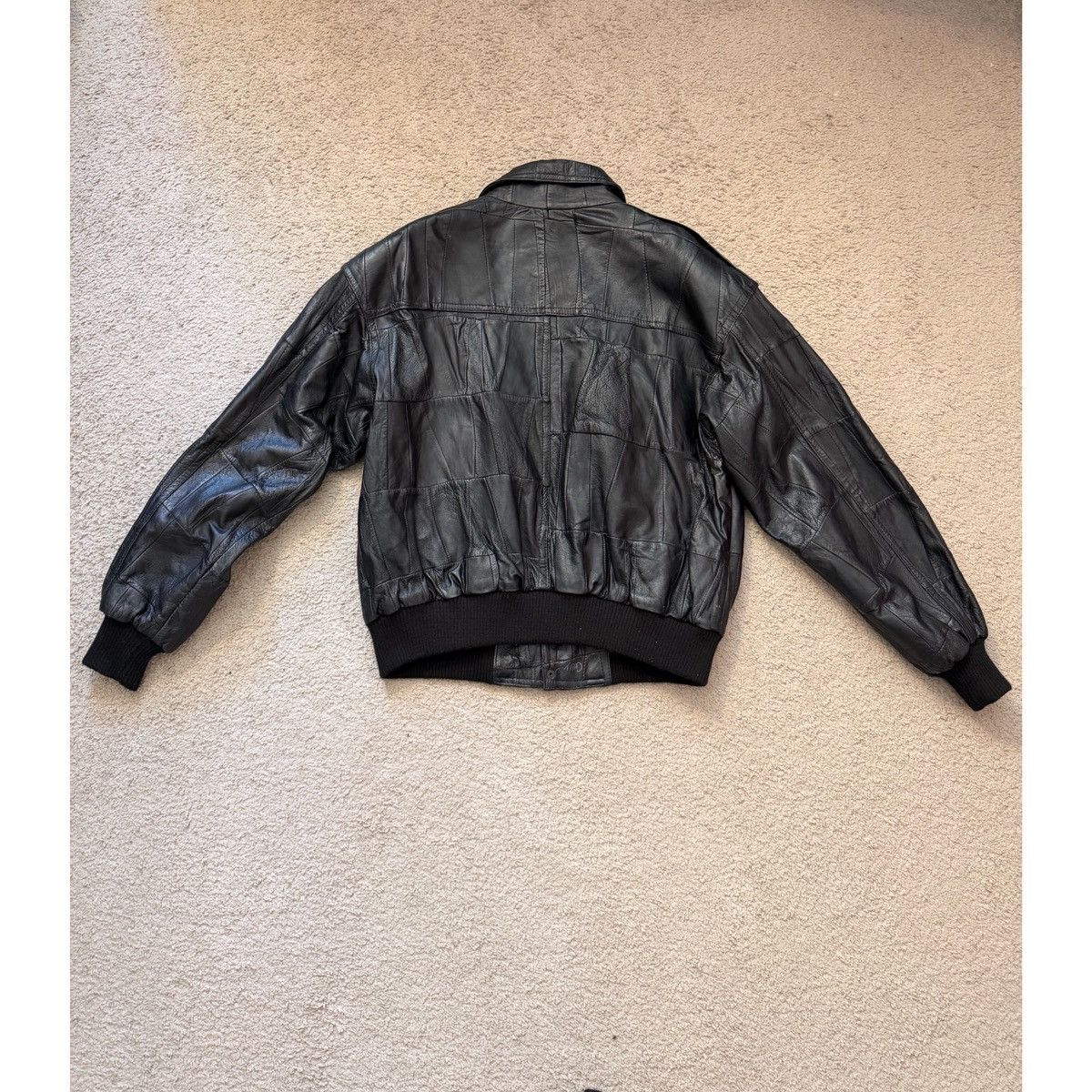 Vintage VINTAGE BLACK PATCHWORK BOMBER LEATHER JACKET Size US M / EU 48-50 / 2 - 11 Thumbnail