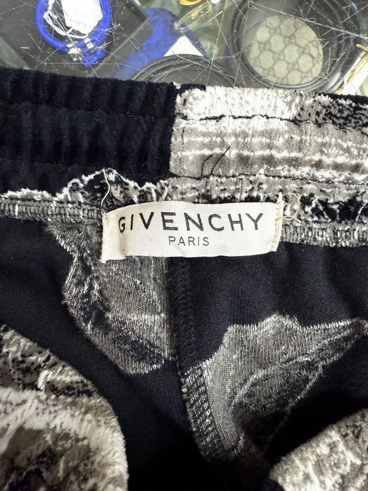 Givenchy Givenchy velvet floral lounge pants size M Size US 32 / EU 48 - 10 Thumbnail