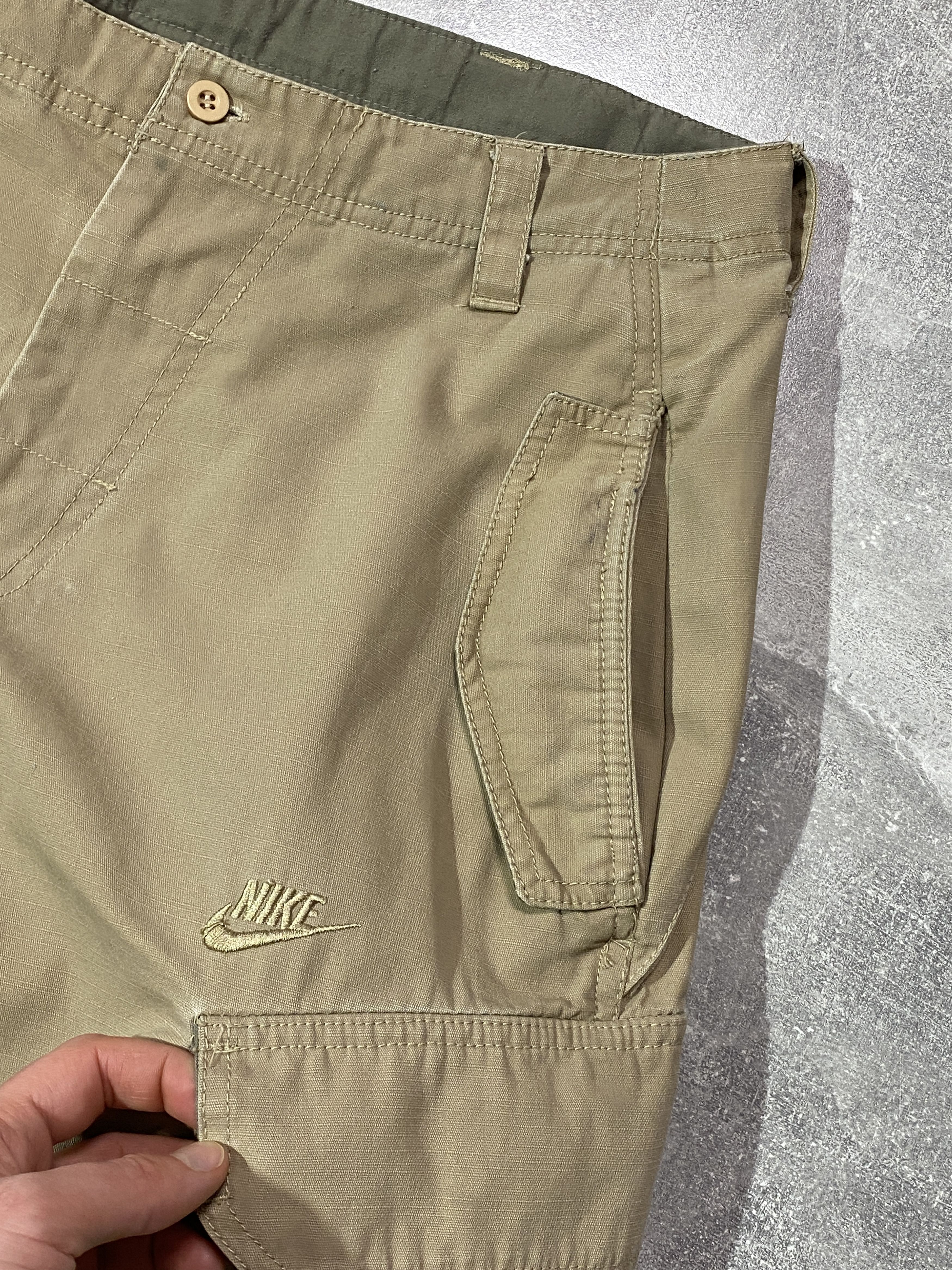 Nike Vintage Y2K Nike Cargo Pockets Shorts Worked Style Size US 32 / EU 48 - 15 Thumbnail