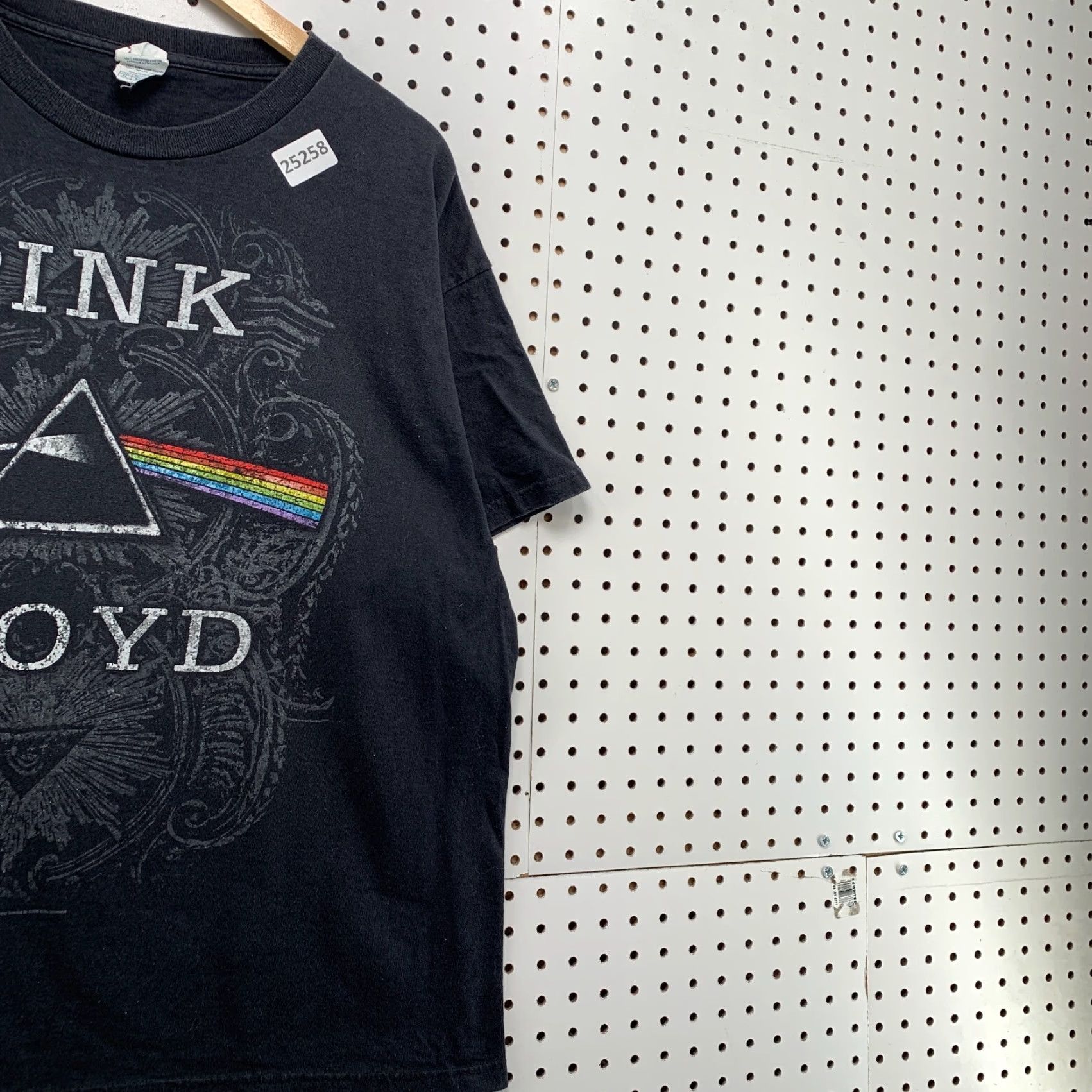 Delta Pink Floyd Shirt Black Dark Side Of The Moon Music Band Tee Adult XL 24x28 Mens Size US XL / EU 56 / 4 - 4 Thumbnail