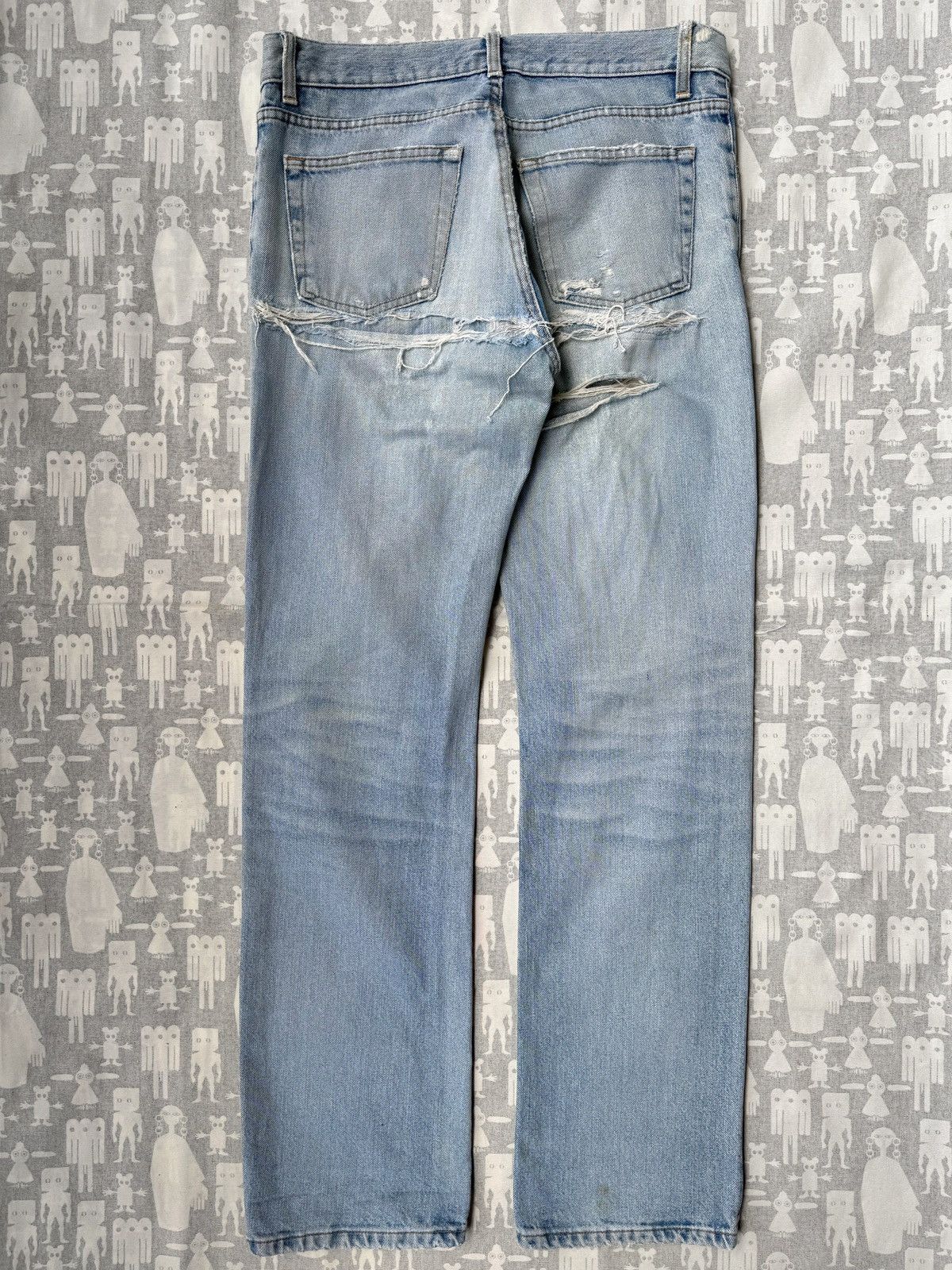 Helmut Lang Helmut Lang 1999 Thrashed Sanded Boot Cut Denim Jeans Size US 32 / EU 48 - 7 Thumbnail