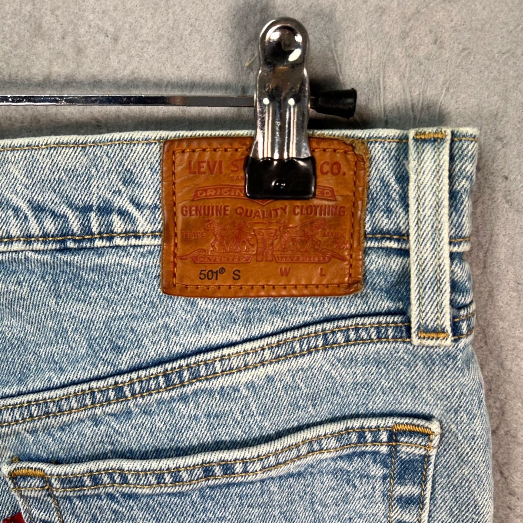Levi's Levis 501 Womens Size 27 x 28 Light Wash Denim Jeans Stretch 5-Pocket Regular Skinny Blue Denim Jeans 90s Womens Levis 501 Series Size 27" / US 4 / IT 40 - 3 Thumbnail