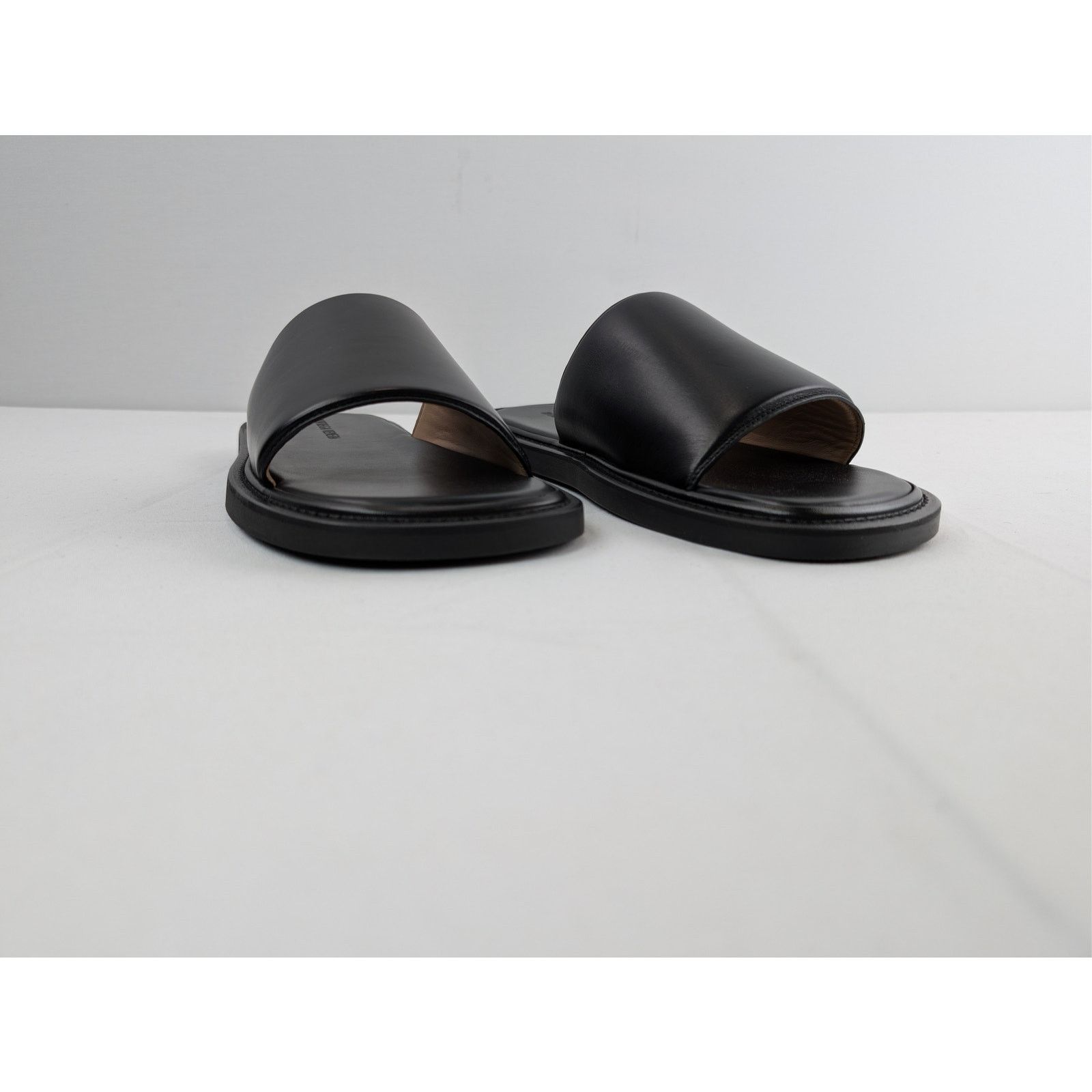 Bottega Veneta o1rshd1 Leather Sandals Slippers in Black Size US 9 / EU 42 - 5 Thumbnail
