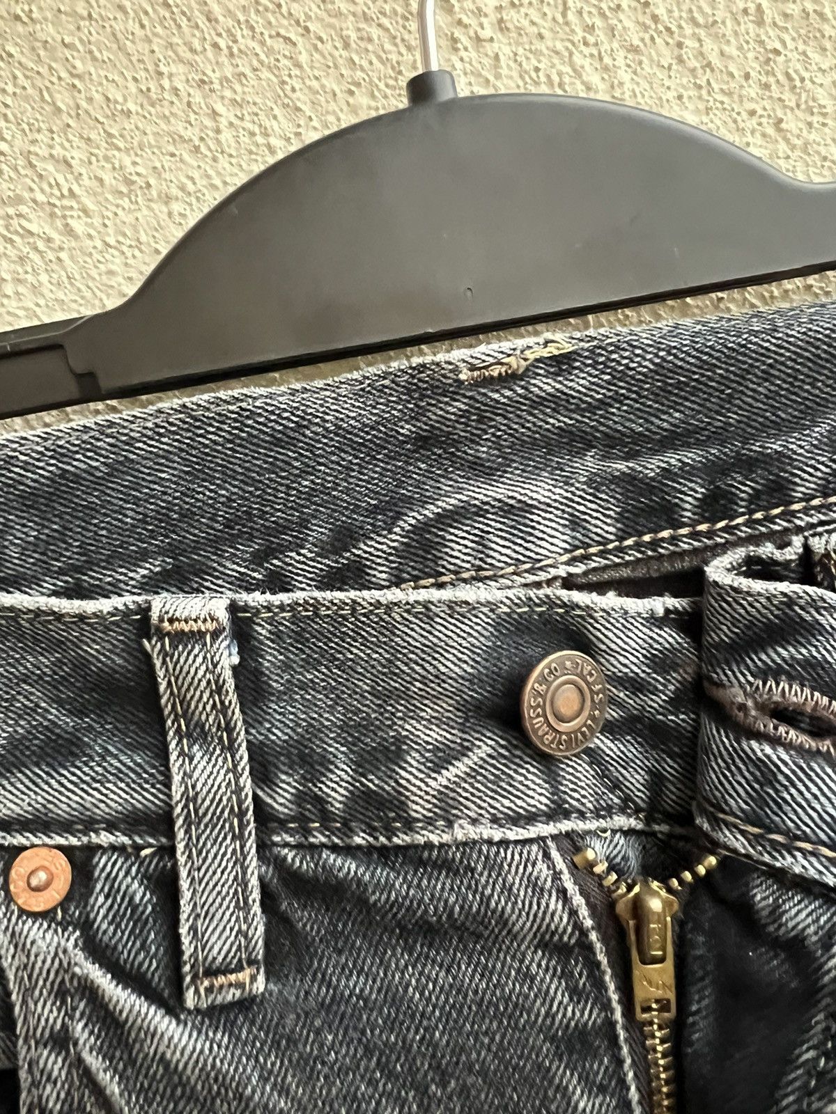 Levi's Vintage Clothing Vintage LVC Levi’s 551Z XX Distressed Denim Selvedge Jeans Size US 32 / EU 48 - 7 Thumbnail