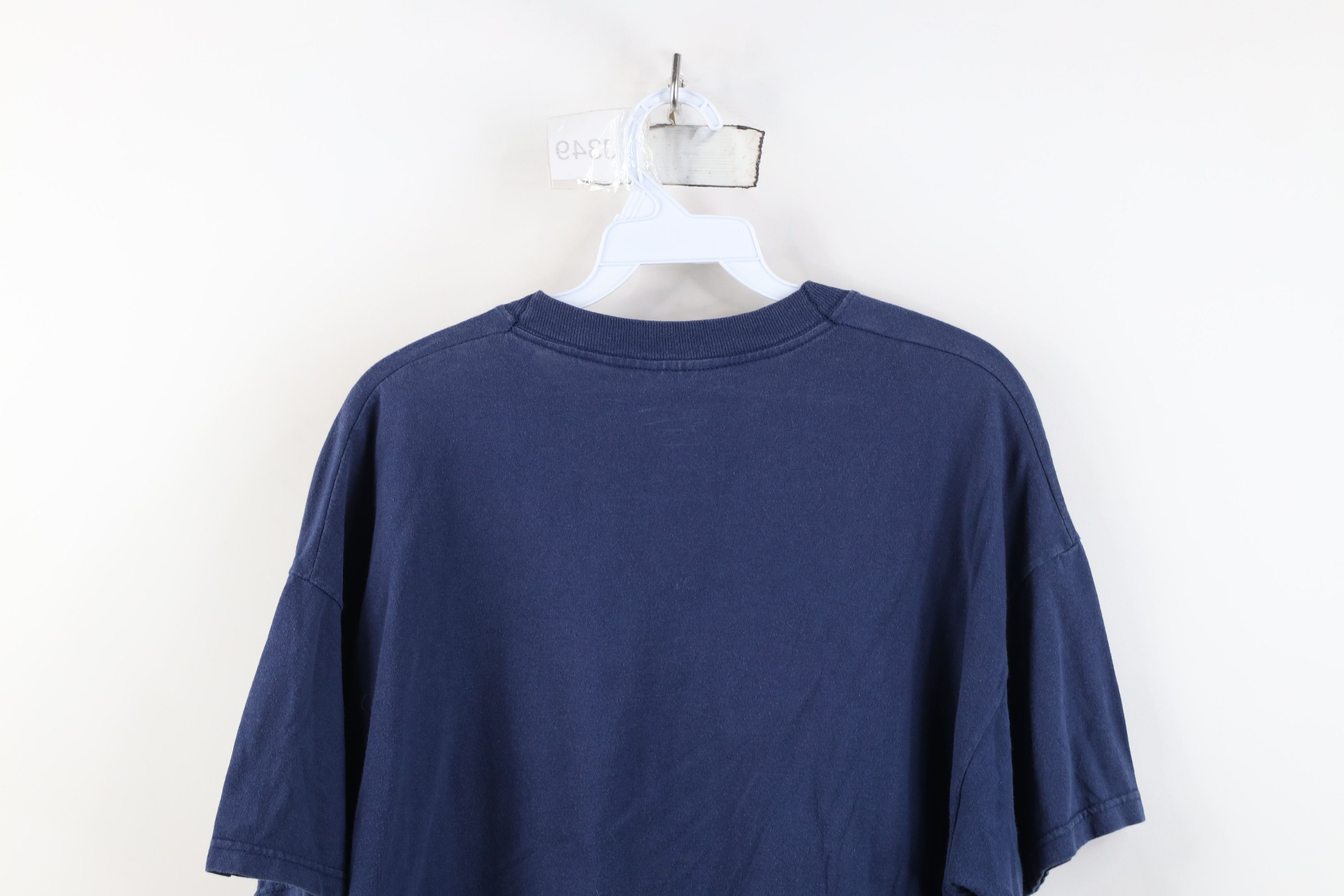 Vintage Vintage 90s Streetwear Spell Out London England T-Shirt Blue Size US XL / EU 56 / 4 - 11 Thumbnail