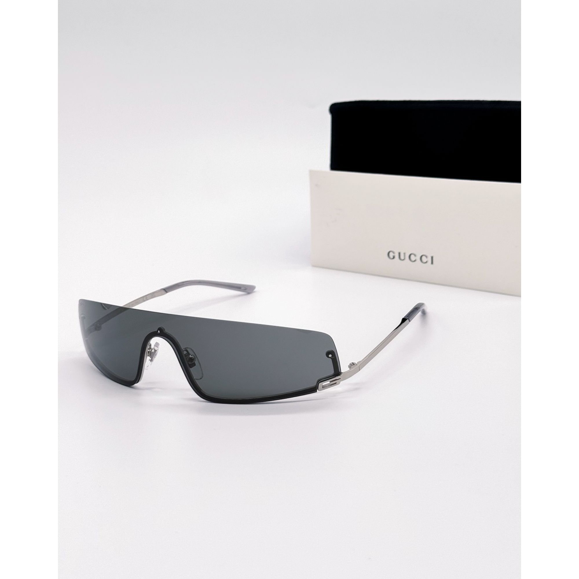 Gucci NEW GUCCI SUNGLASSES GG1561S 001 SILVER SHIELD UNISEX GUCCI Size ONE SIZE - 1 Thumbnail
