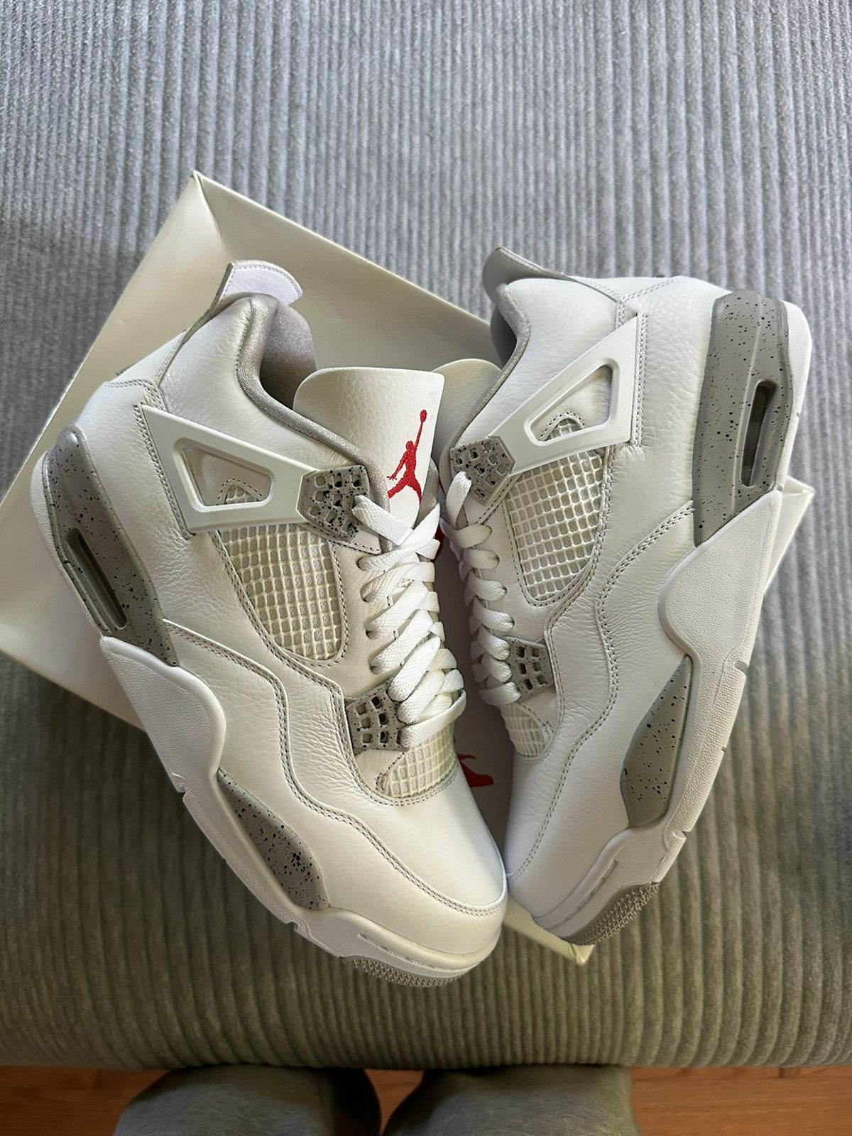 Jordan Brand Nike Air Jordan 4 Retro White Oreo size 9.5 Size US 9.5 / EU 42-43 - 1 Thumbnail