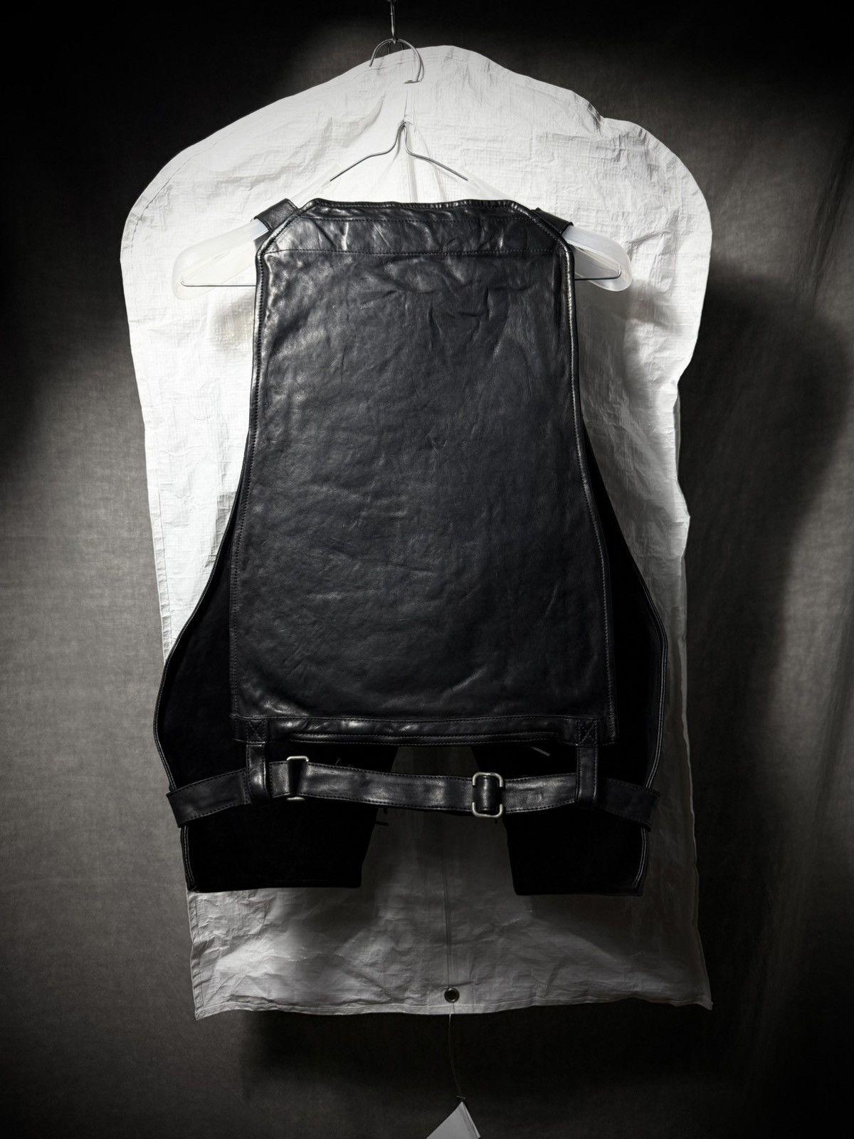 Carol Christian Poell Carol Christian Poell AM/2373 Horse Leather Vest Bag Size US M / EU 48-50 / 2 - 7 Thumbnail
