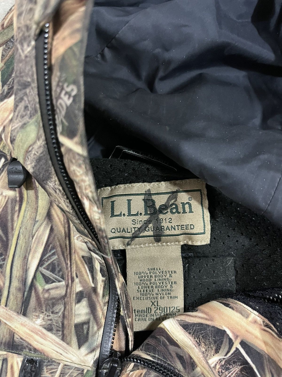 L.L. Bean LL Bean Camo Hunting Waterproof Shell Jacket Mossy Oak Size US XL / EU 56 / 4 - 4 Thumbnail