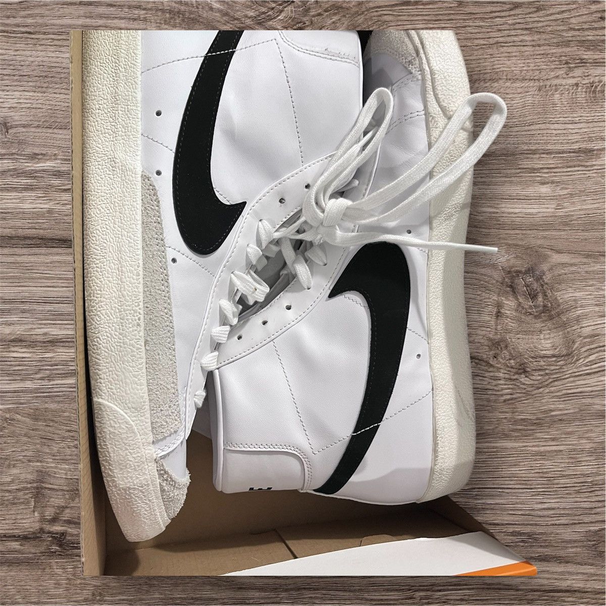 Nike NIKE BLAZER MID '77 VINTAGE CASUAL SHOES Size US 13 / EU 46 - 9 Thumbnail
