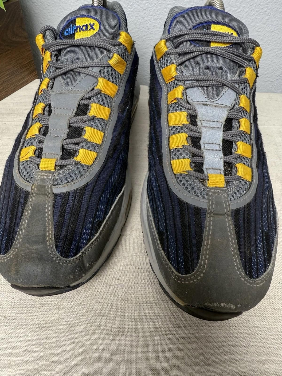 Nike Size 9- Nike Air Max 95 Blue/Yellow/Black Pre/owned Size US 9 / EU 42 - 4 Thumbnail