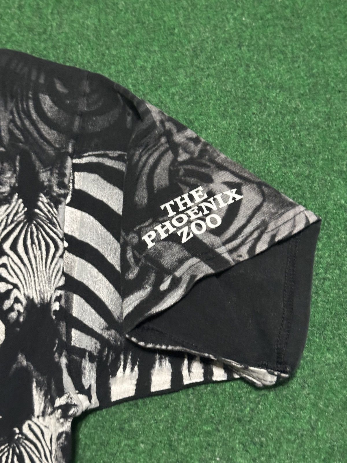 Vintage Vtg 90s All Over Print Zebra Safarai XL Phoenix Zoo T Shirt Size US XL / EU 56 / 4 - 5 Thumbnail