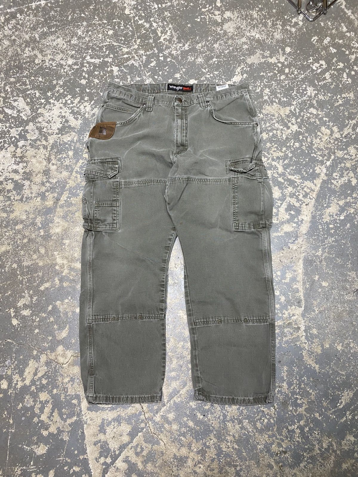Carhartt × Dickies × Vintage Vintage Wrangler Riggs Carpenter Double Knee Baggy Fit Pants Size US 34 / EU 50 - 1 Thumbnail