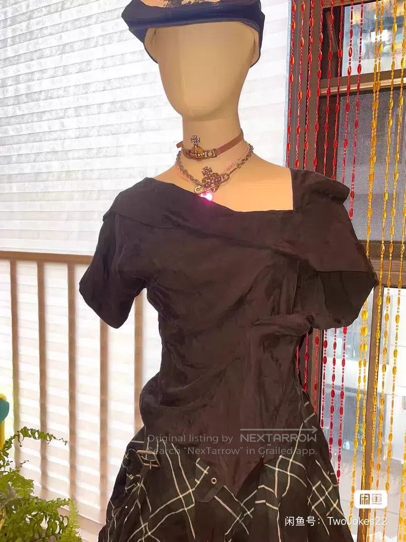 Vivienne Westwood Vivienne Westwood Black asymmetrical structured top Size M / US 6-8 / IT 42-44 - 3 Thumbnail