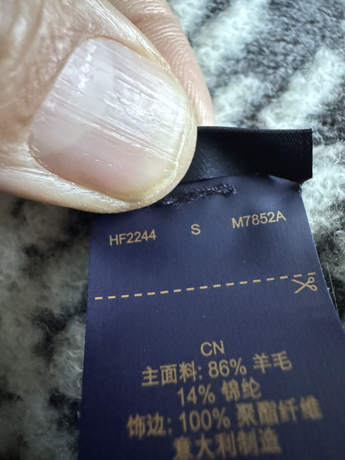 Louis Vuitton LOUIS VUITTON beanie hat see real tape measurements in photo Size ONE SIZE - 10 Thumbnail