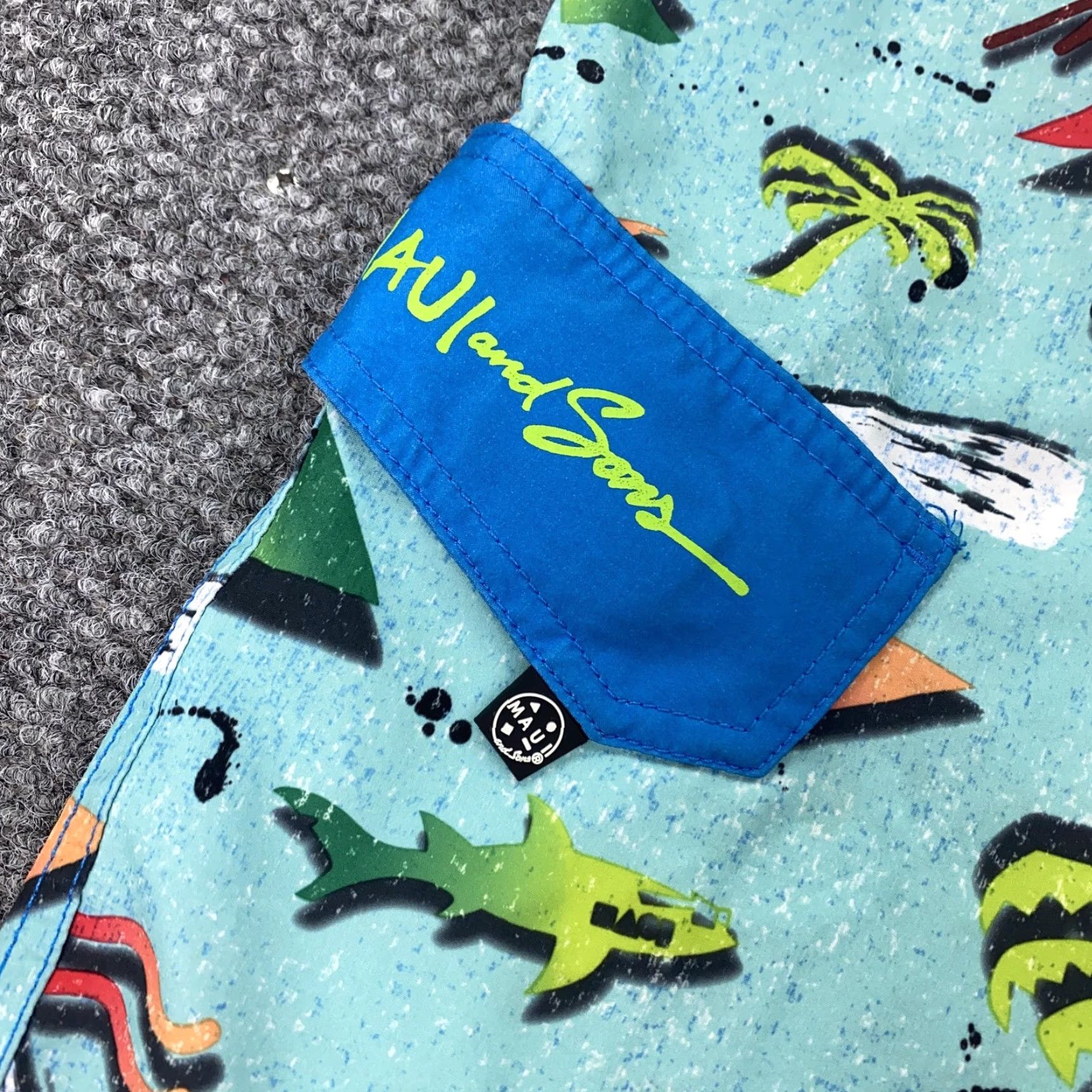 Vintage Maui and Sons Board Shorts Mens L Blue Surfing Tropical Shark Print Swim Bottoms Size US 33 - 3 Thumbnail