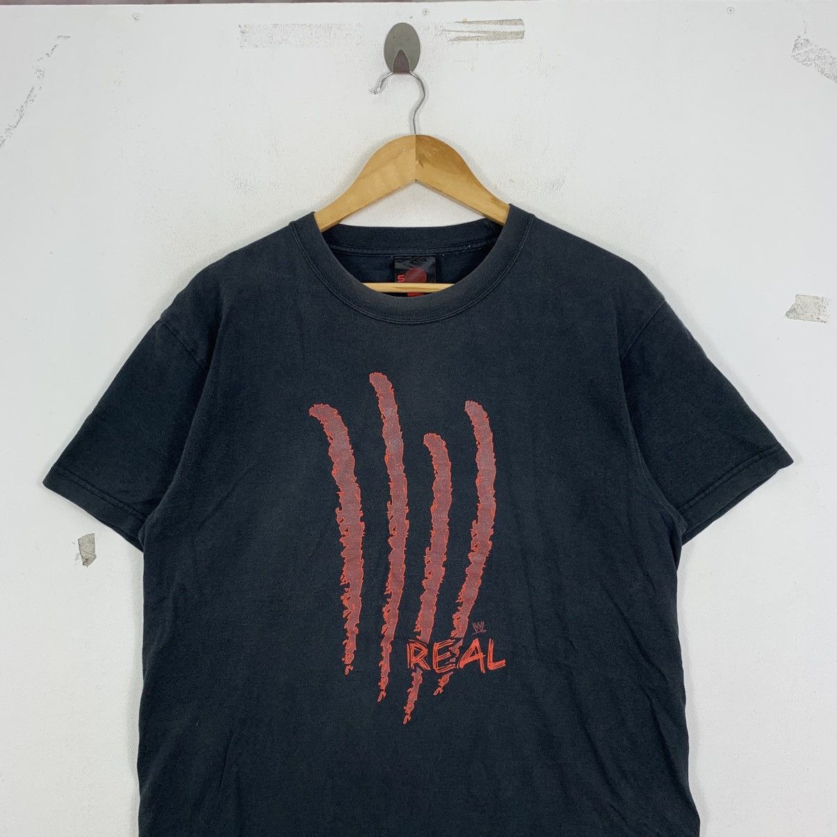 Vintage Vintage CHRIS BENOIT 4 REAL Wwe Wrestling Tshirt Size US L / EU 52-54 / 3 - 3 Thumbnail