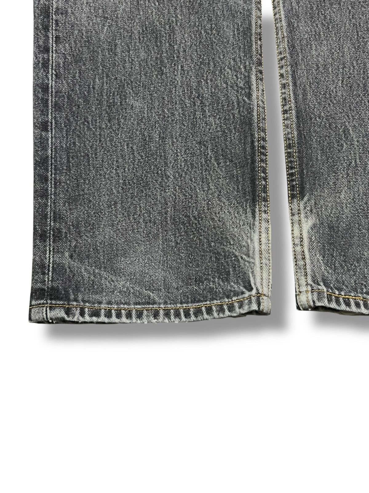 Levi's Vintage Levi’s Original 501 Japan 90s - Faded, Straight Leg Size US 32 / EU 48 - 6 Thumbnail