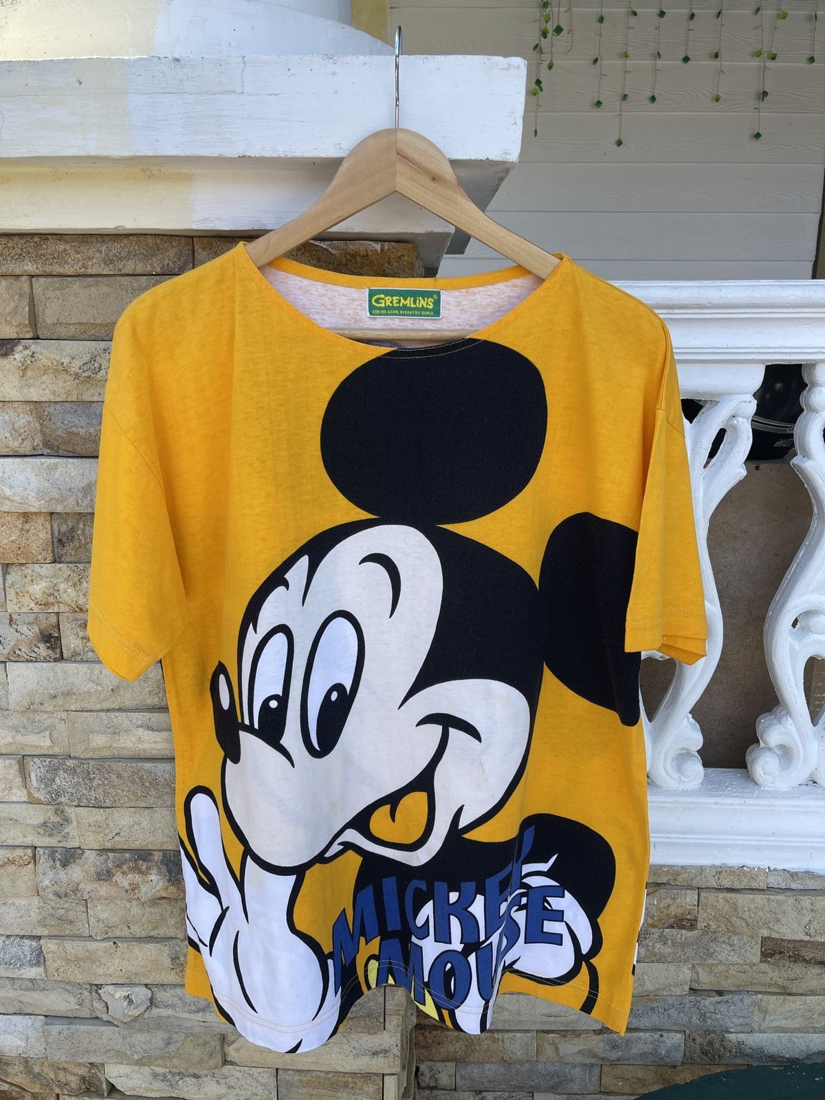 Mickey Mouse Rare🔥Vintage90s Mickey Mouse Gremlins Overprint T shirt Size US L / EU 52-54 / 3 - 1 Thumbnail