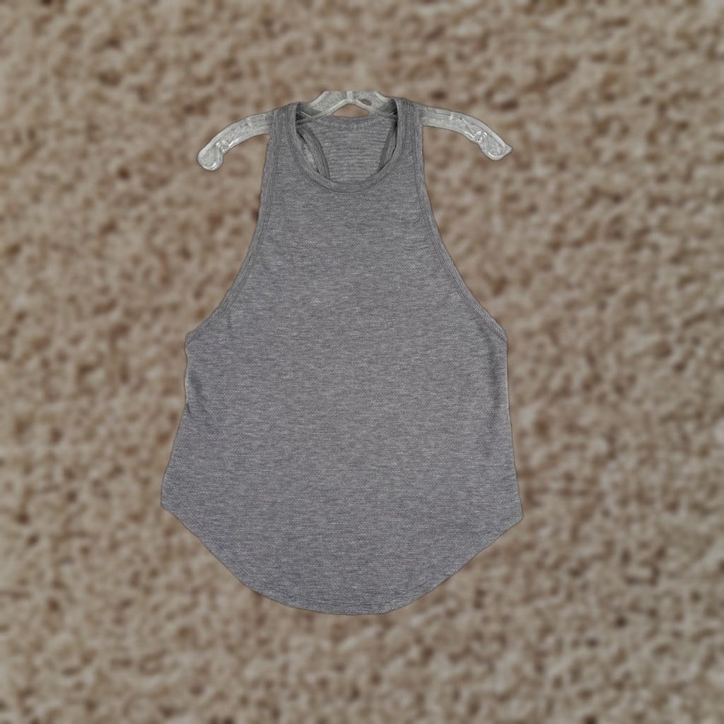 Lululemon Lululemon Tank Shirt Womens 6 Gray Racerback Athletic Pullover Sleeveless Sport Yoga Gym Running Size M / US 6-8 / IT 42-44 - 1 Thumbnail