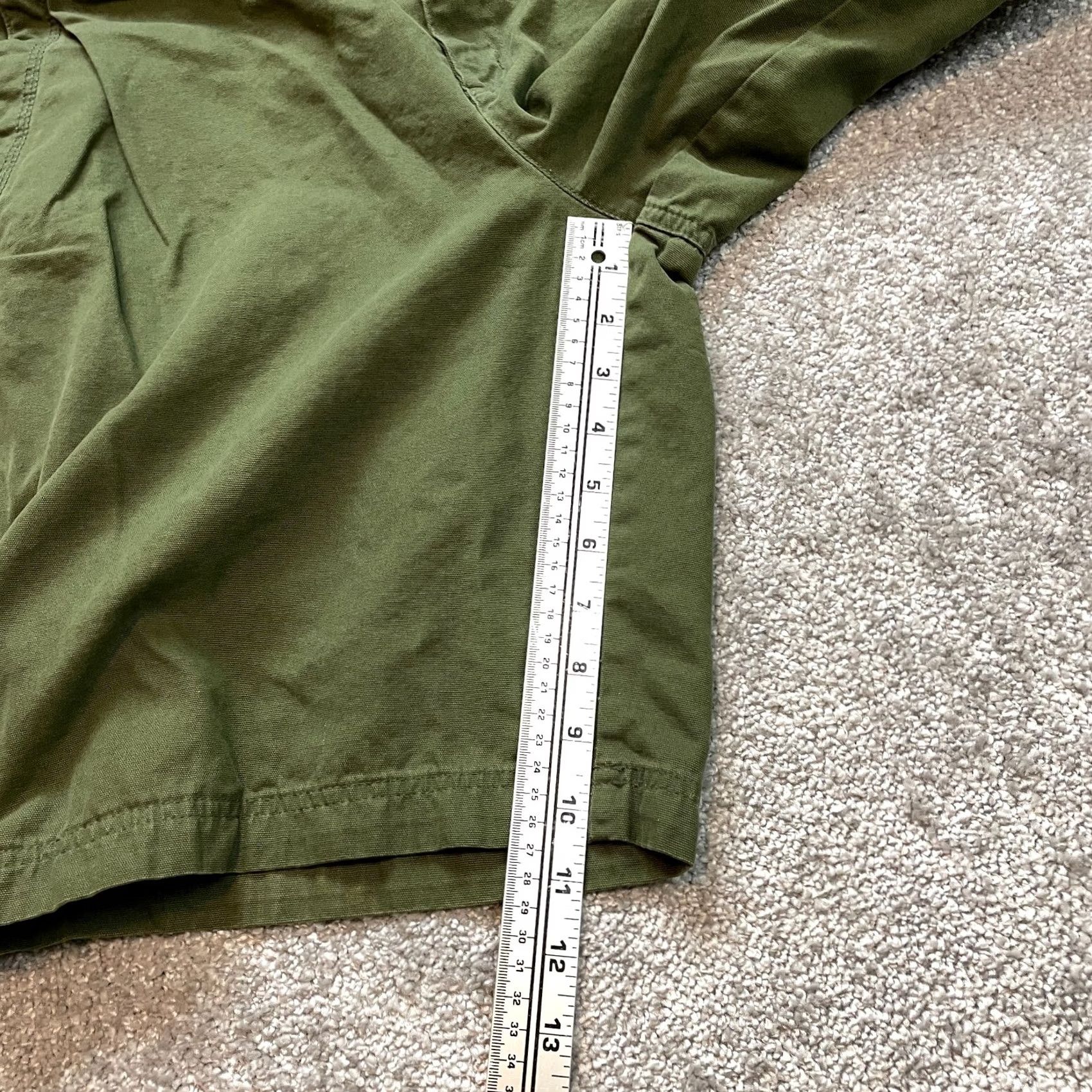 Vintage VINTAGE Columbia Chino Shorts Mens 38 Green Cotton Outdoor Hiking Adult 11" Inseam Snap Size US 38 / EU 54 - 4 Thumbnail