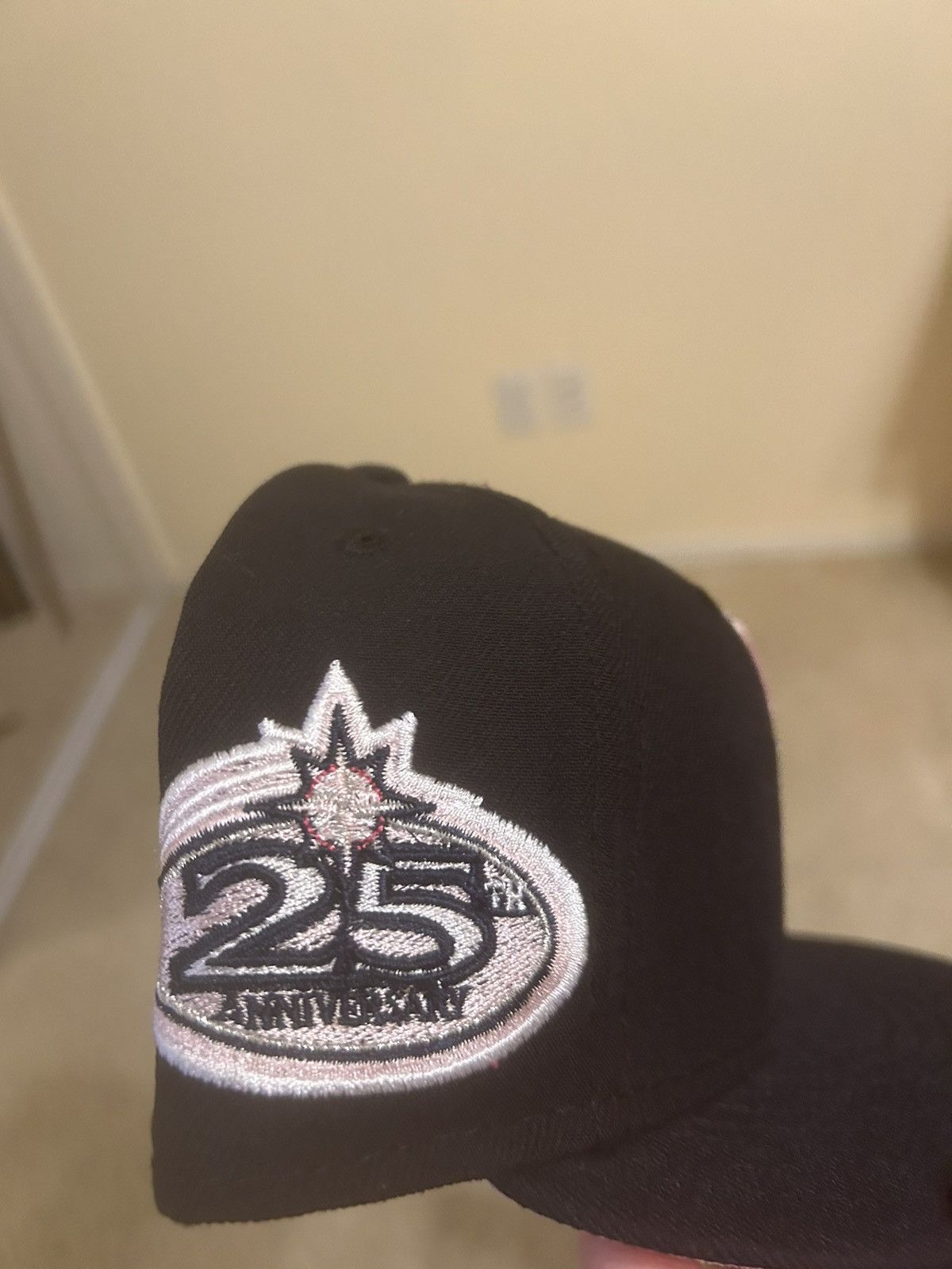 New Era Navy blue/pink Mariners 25th Anniversary New Era Fitted Hat Size ONE SIZE - 2 Thumbnail