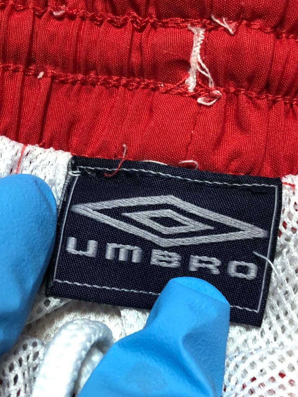 Umbro Vintage 90s Umbro shorts streetwear logo style Size US 32 / EU 48 - 7 Thumbnail