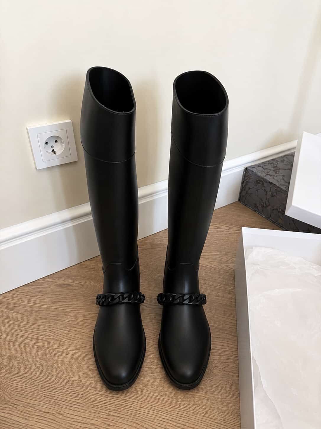 Givenchy Givenchy eva rain boots Size US 9 / IT 39 - 1 Thumbnail