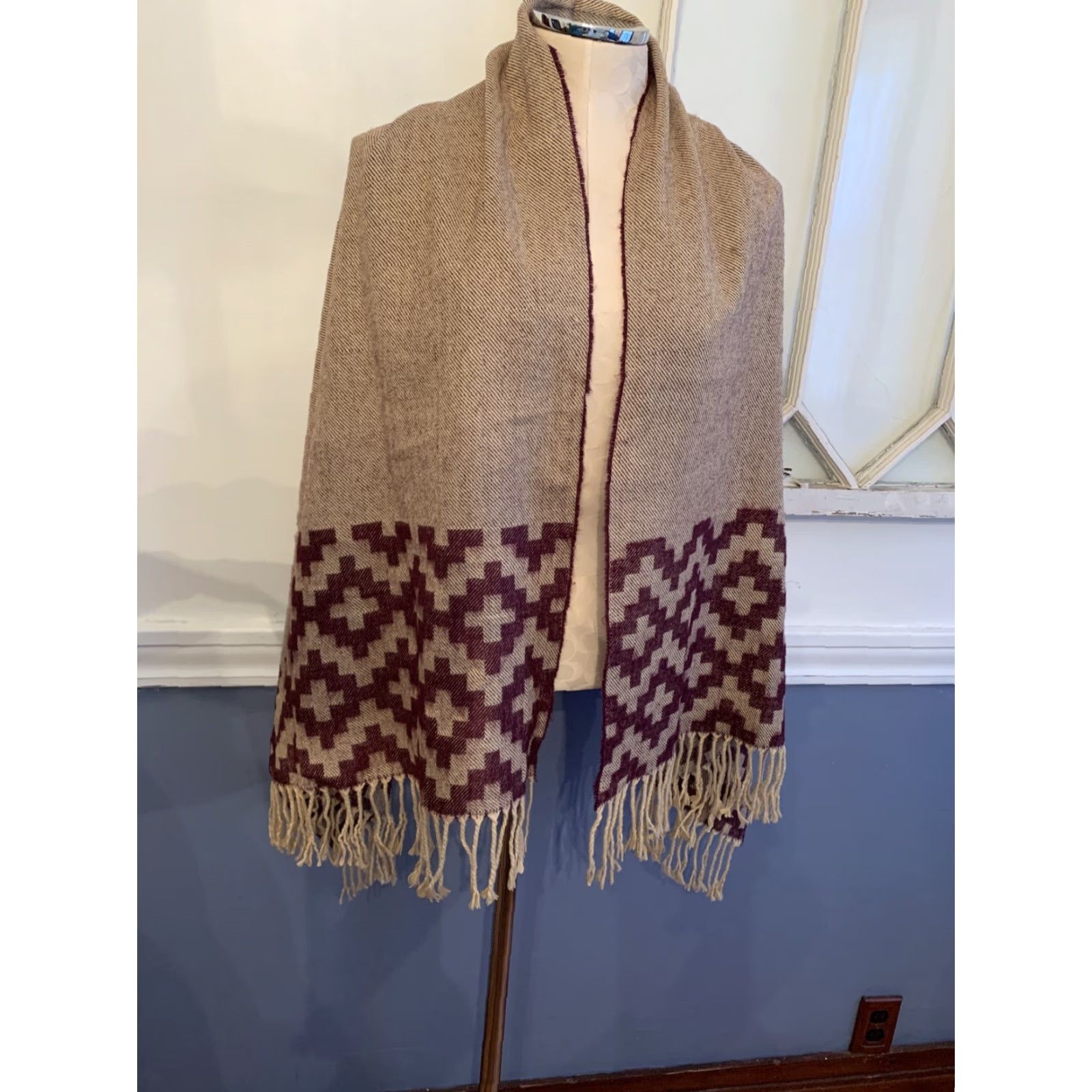Vintage VINTAGE Fringed Reversible Print Shawl Wrap Scarf 64 x 29 Merlot Tan Shawl Wrap Women Brown Fringe Geometric Reversible Fall Winter Size ONE SIZE - 3 Thumbnail