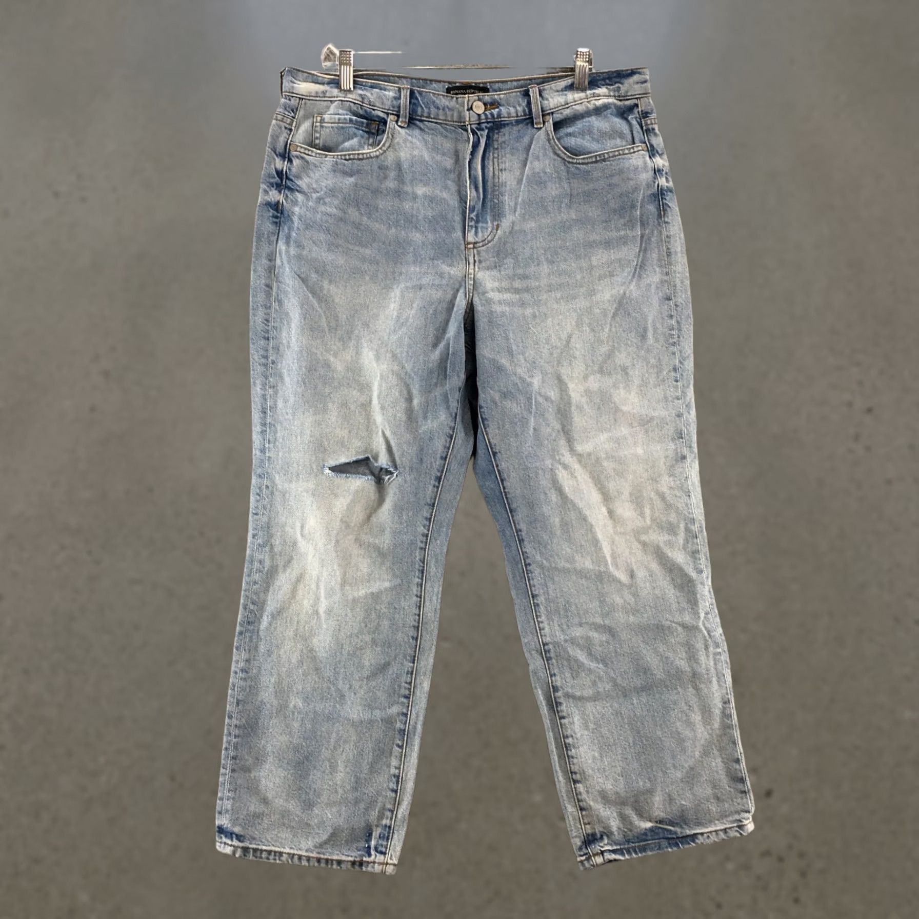 Banana Republic Banana Republic Jeans Womens 32 Blue Light Wash Straight 5 Pockets Size 24" / US 00 / IT 34 - 1 Thumbnail