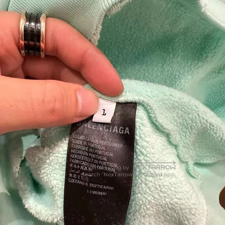 Balenciaga Balenciaga Distressed Zip Hoodie. Size US S / EU 44-46 / 1 - 3 Thumbnail