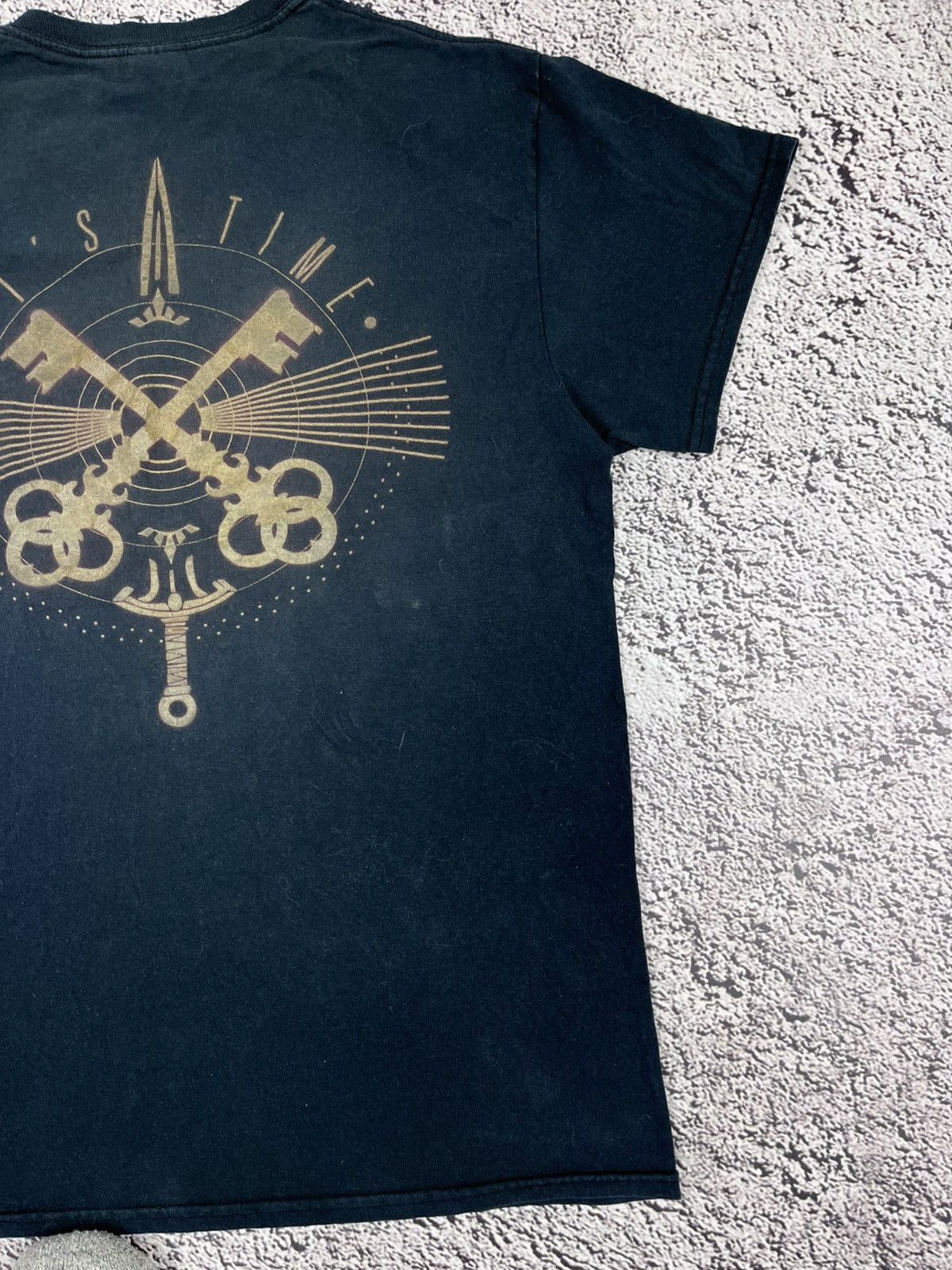 Band Tees Vintage Y2K Believe Its Time Band Tee Logo Faded Size M Size US M / EU 48-50 / 2 - 6 Thumbnail