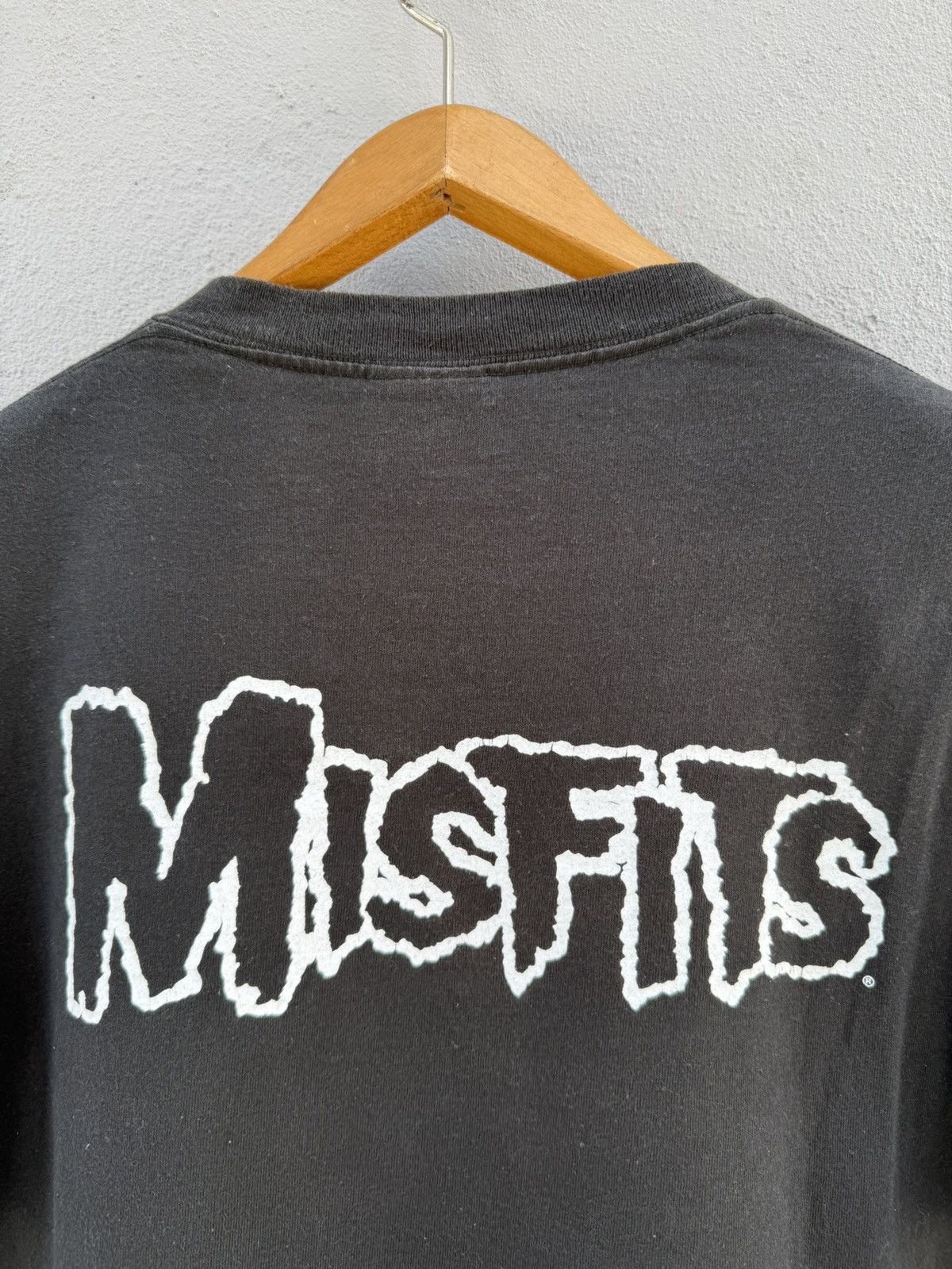 Band Tees Vintage Misfits Cyclopian Music Big Skull Face Faded Tee Size US M / EU 48-50 / 2 - 8 Thumbnail