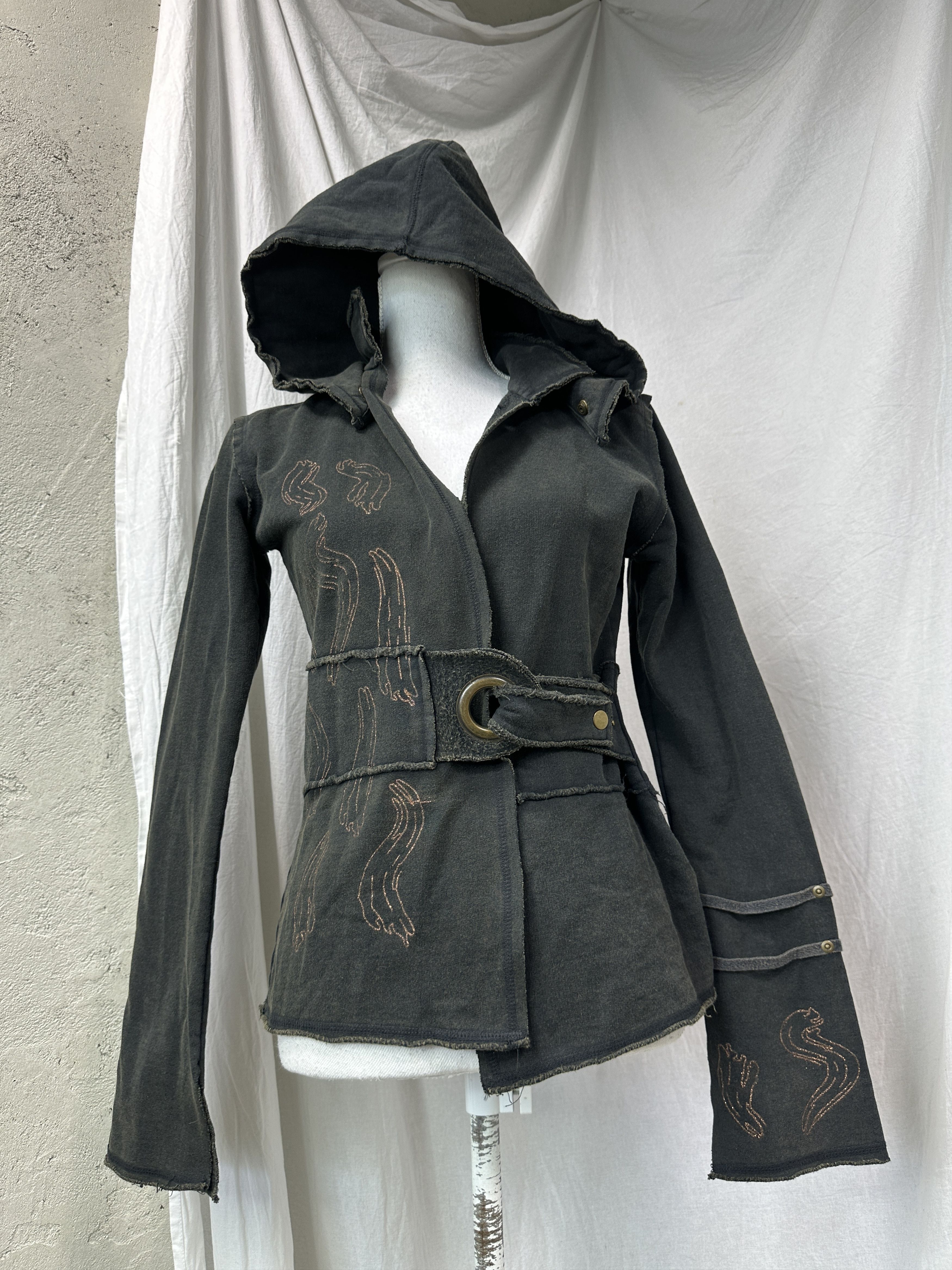 Vintage Vintage Avant Garde Grunge Streetwear Hoodie Y2K Size M / US 6-8 / IT 42-44 - 1 Thumbnail