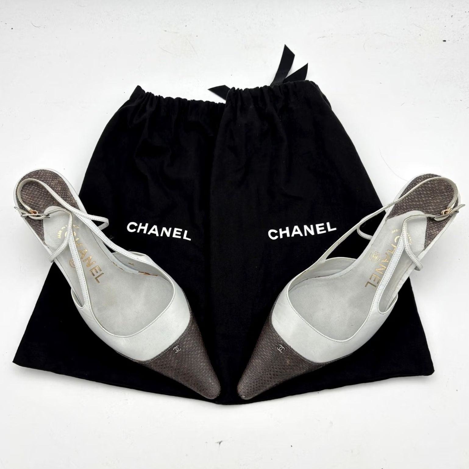 Chanel CHANEL Slingback Womens VTG Logo Leather Slingbacks Point Toe Kitten Heels Women Size US 8 / IT 38 - 2 Thumbnail